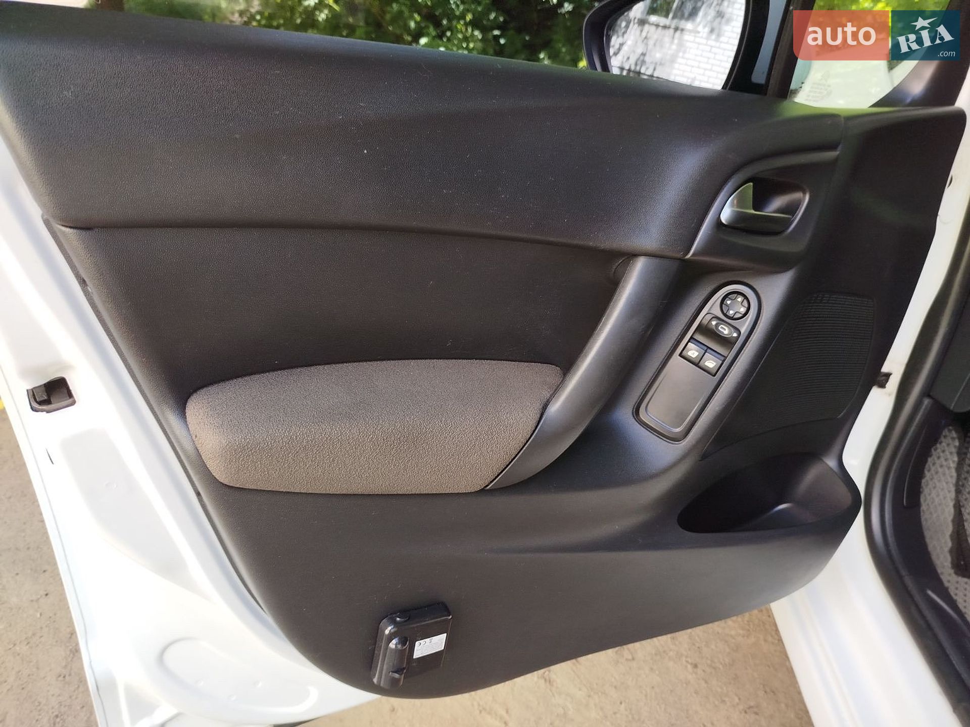 Citroen C3 2013 VIN VF7SC8FP0DW637068 фото оголошення 60 з 67