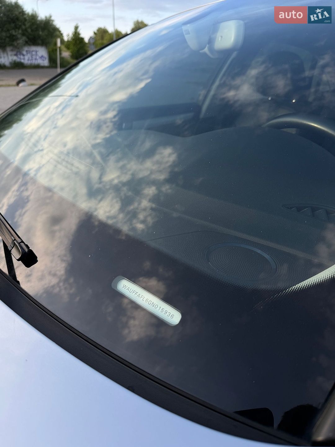 Audi A4 2015 VIN WAUFFAFL6GN015936 фото оголошення 27 з 29