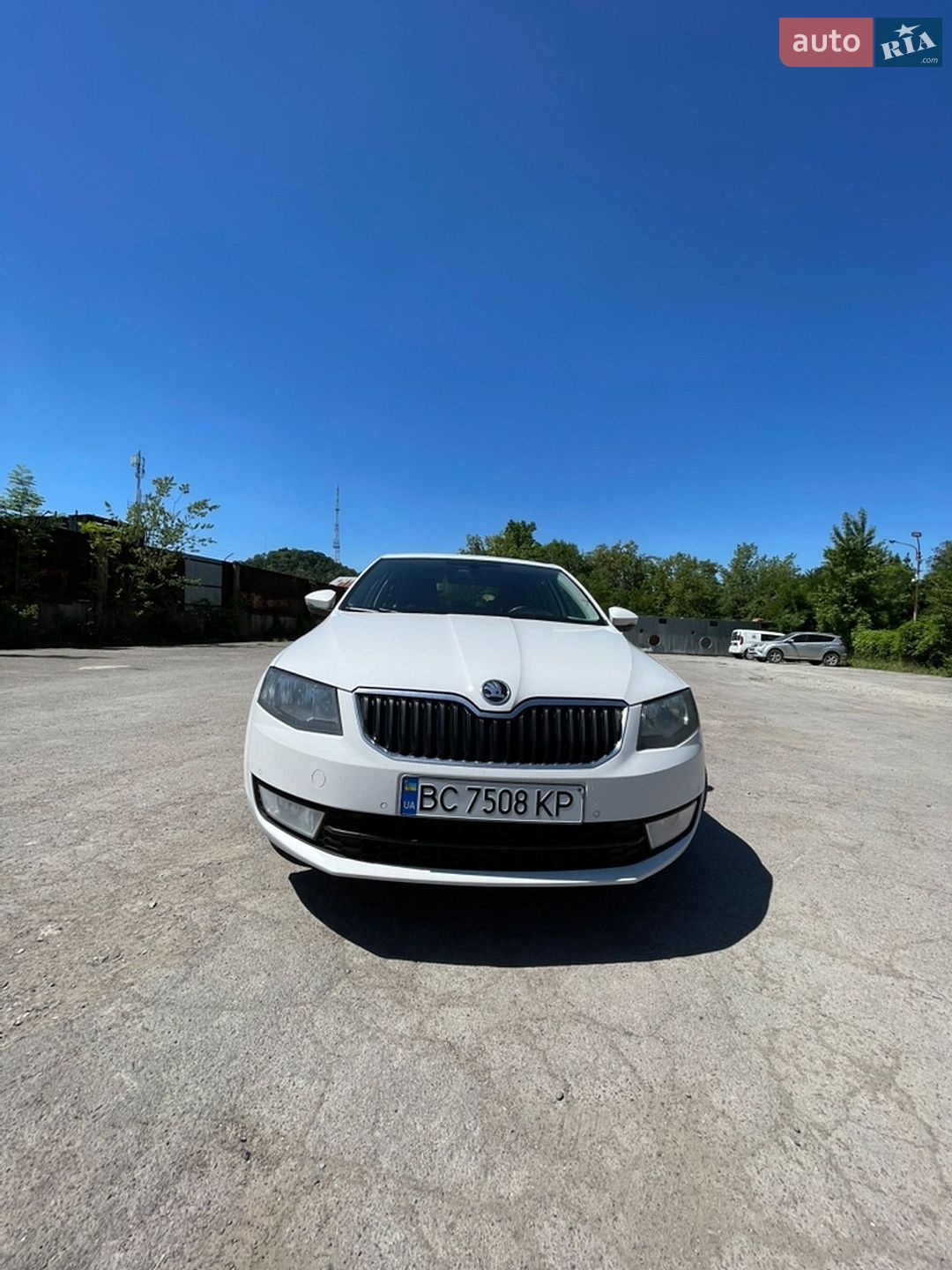 Skoda Octavia 2015 VIN TMBAG7NE4G0093922 фото оголошення 3 з 17