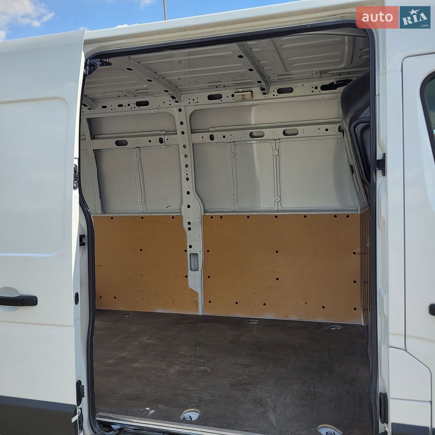 Opel Movano 2021 VIN W0VMR8607MB261431 фото оголошення 6 з 11