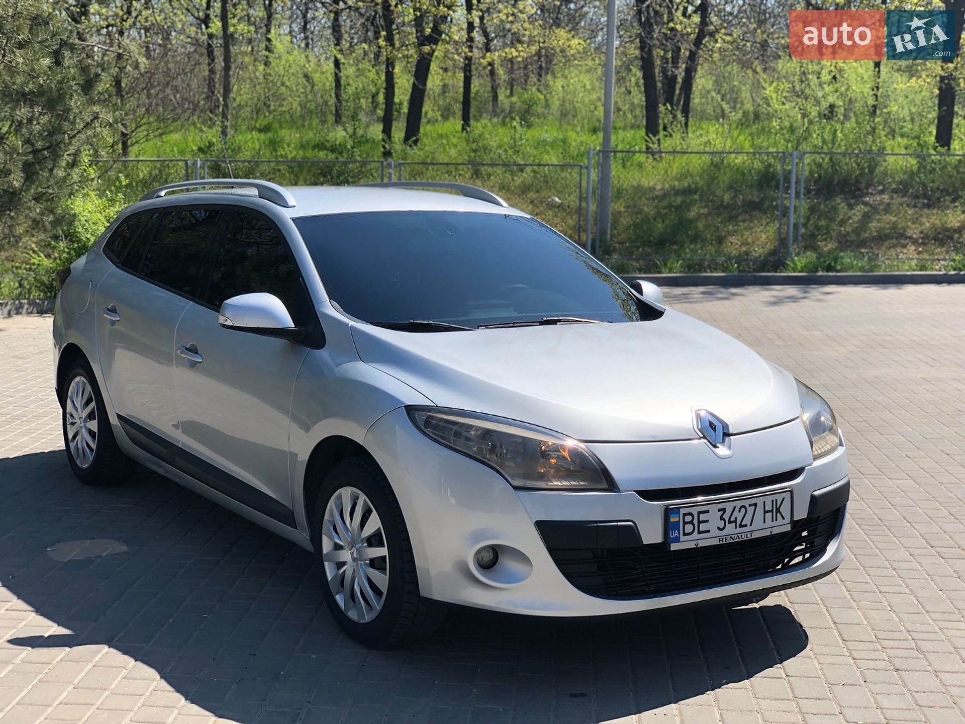 Renault Megane 2010 VIN VF1KZ1W0643597418 фото оголошення 2 з 16