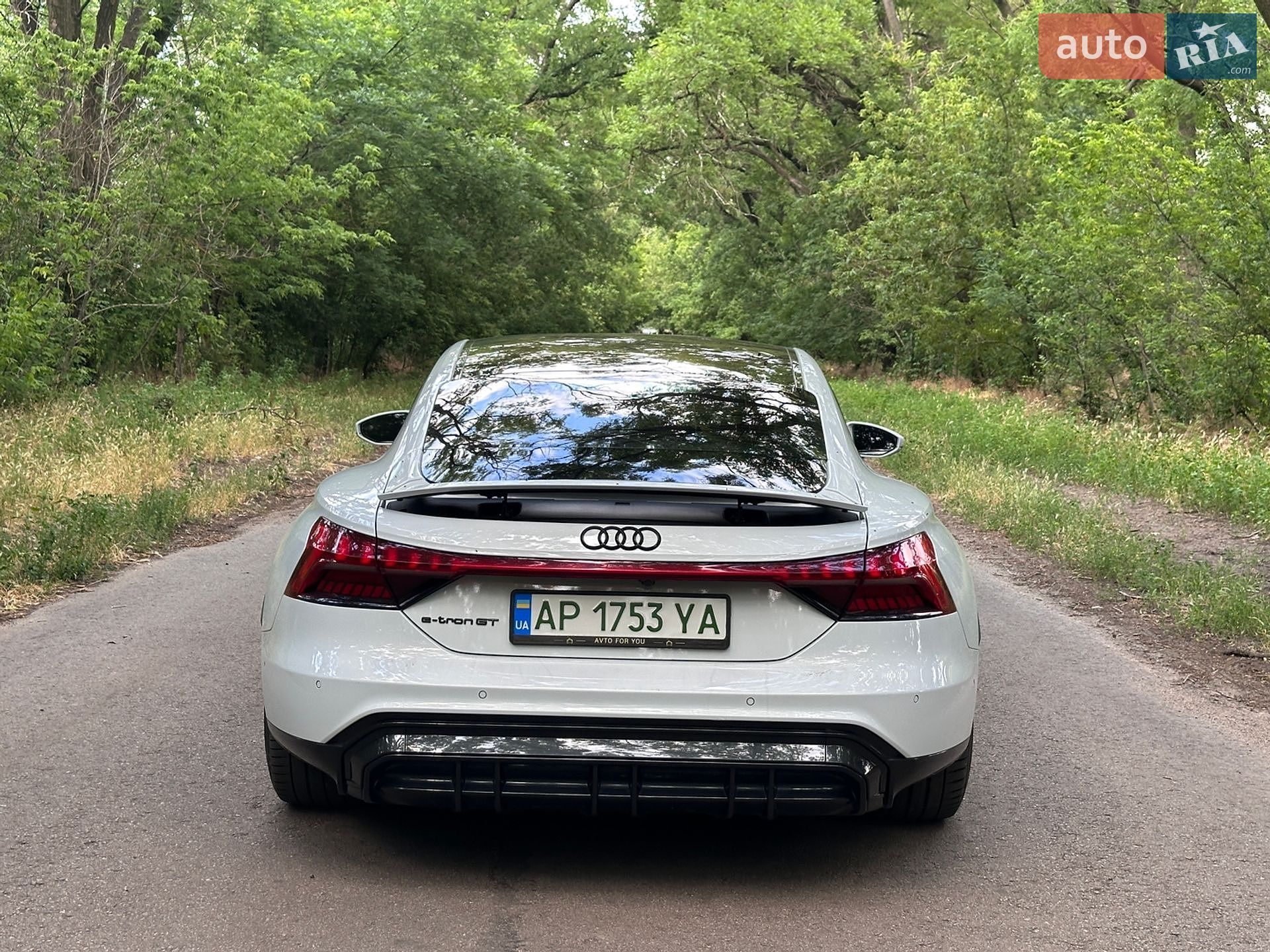 Audi e-tron GT 2021 VIN WAUDJBFW3N7004061 фото оголошення 11 з 62