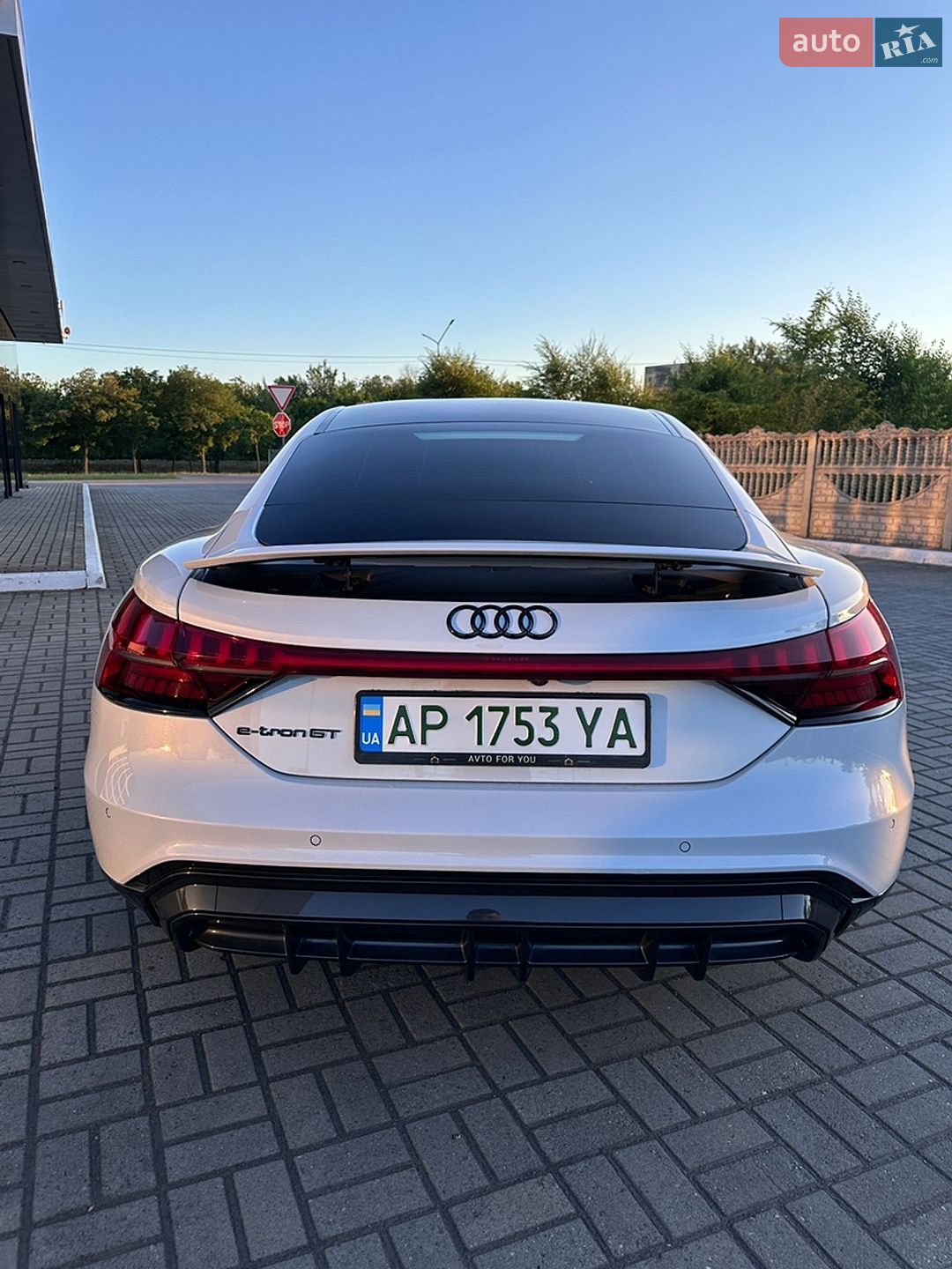Audi e-tron GT 2021 VIN WAUDJBFW3N7004061 фото оголошення 7 з 62