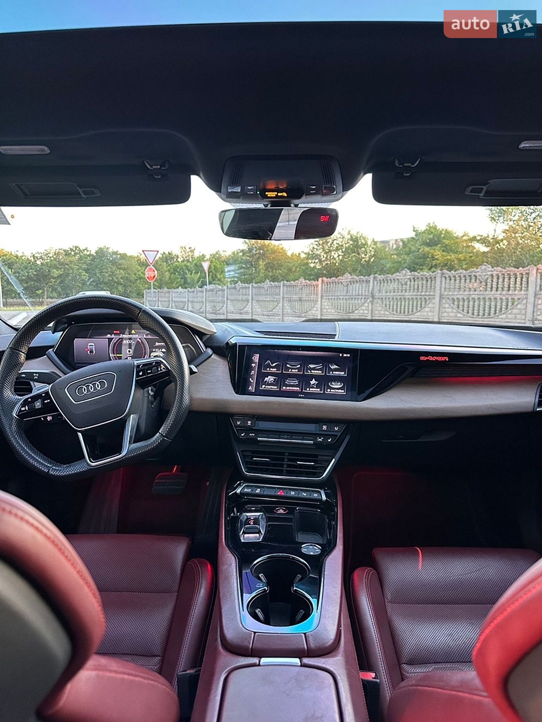 Audi e-tron GT 2021 VIN WAUDJBFW3N7004061 фото оголошення 21 з 62