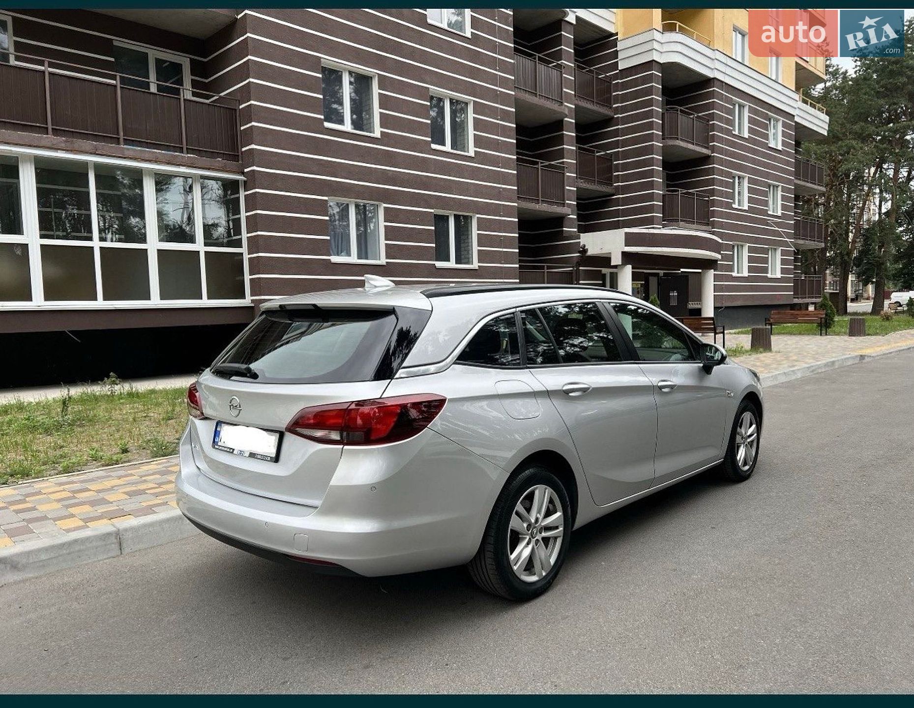 Opel Astra 2017 VIN W0VBD8EG3J8017790 фото оголошення 2 з 8