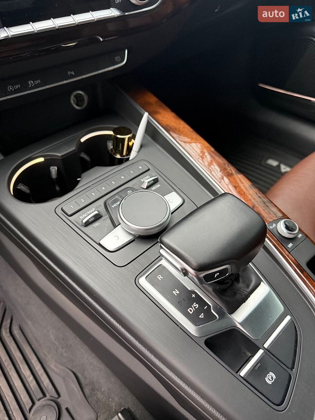 Audi A5 2016 VIN WAUPNAF56JA000697 фото оголошення 7 з 13