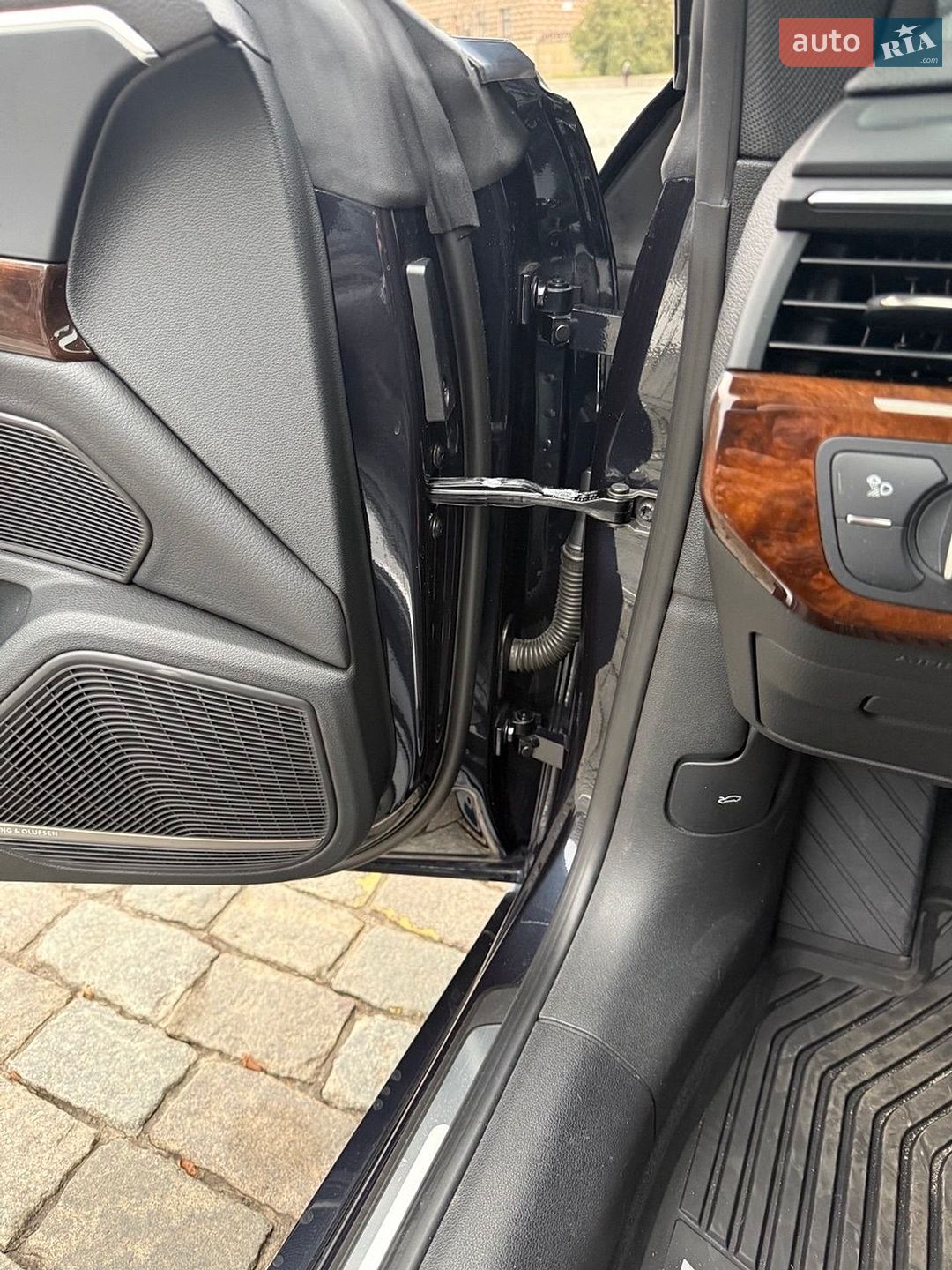 Audi A5 2016 VIN WAUPNAF56JA000697 фото оголошення 9 з 13