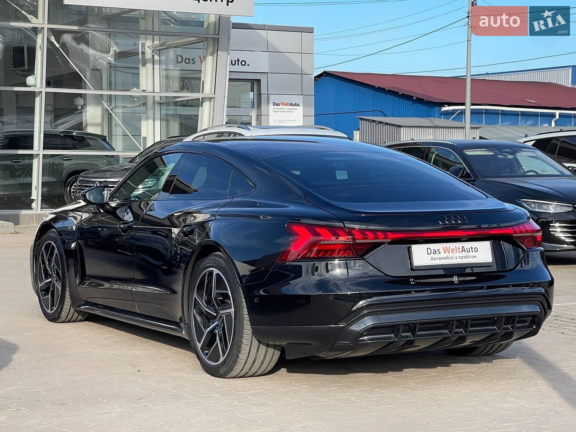 Audi e-tron GT 2022 VIN WAUZZZFW9N7010289 фото оголошення 10 з 38