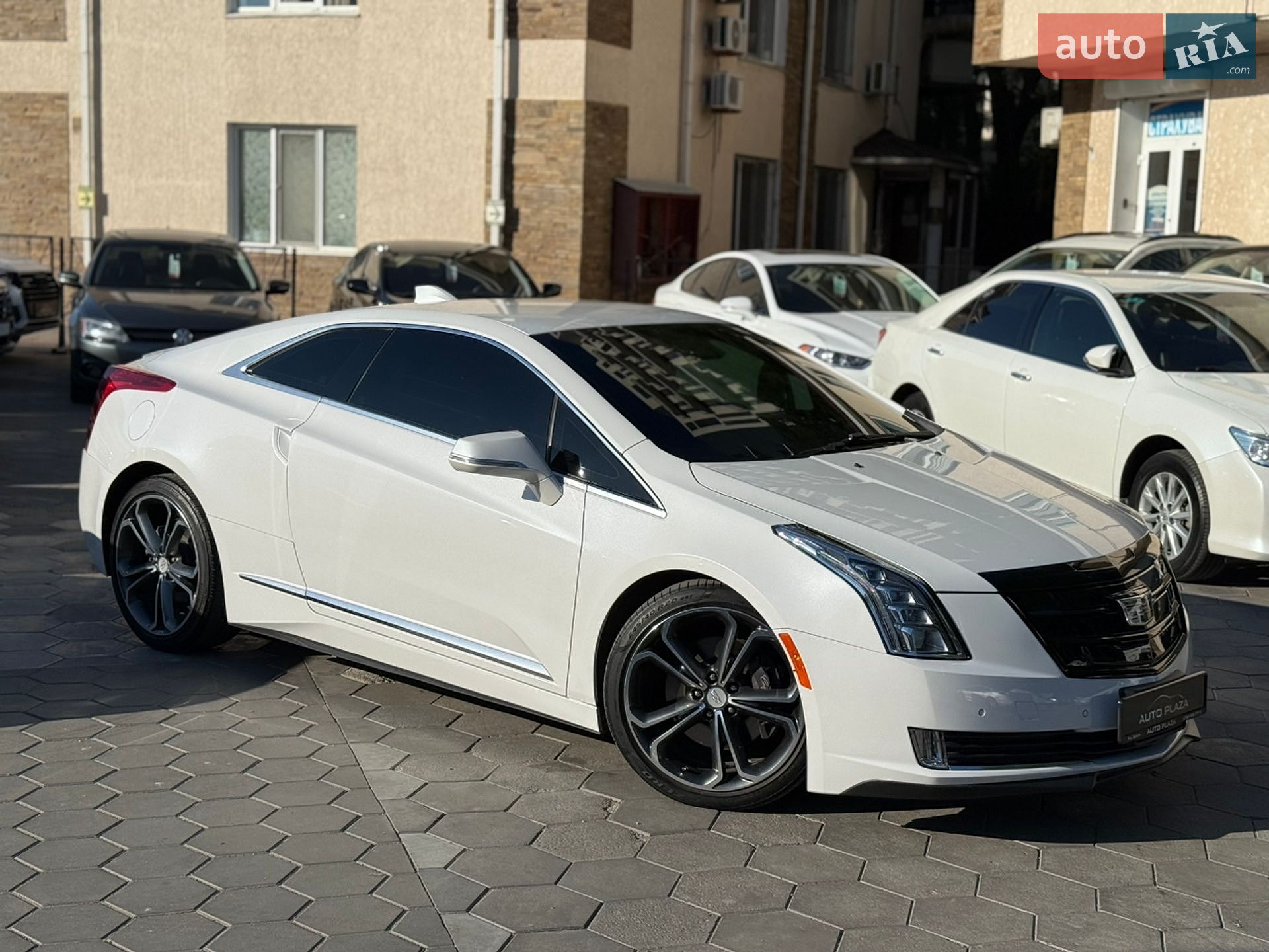 CADILLAC ELR 2015 VIN 1G6RM1E46GU125376 фото оголошення 5 з 49