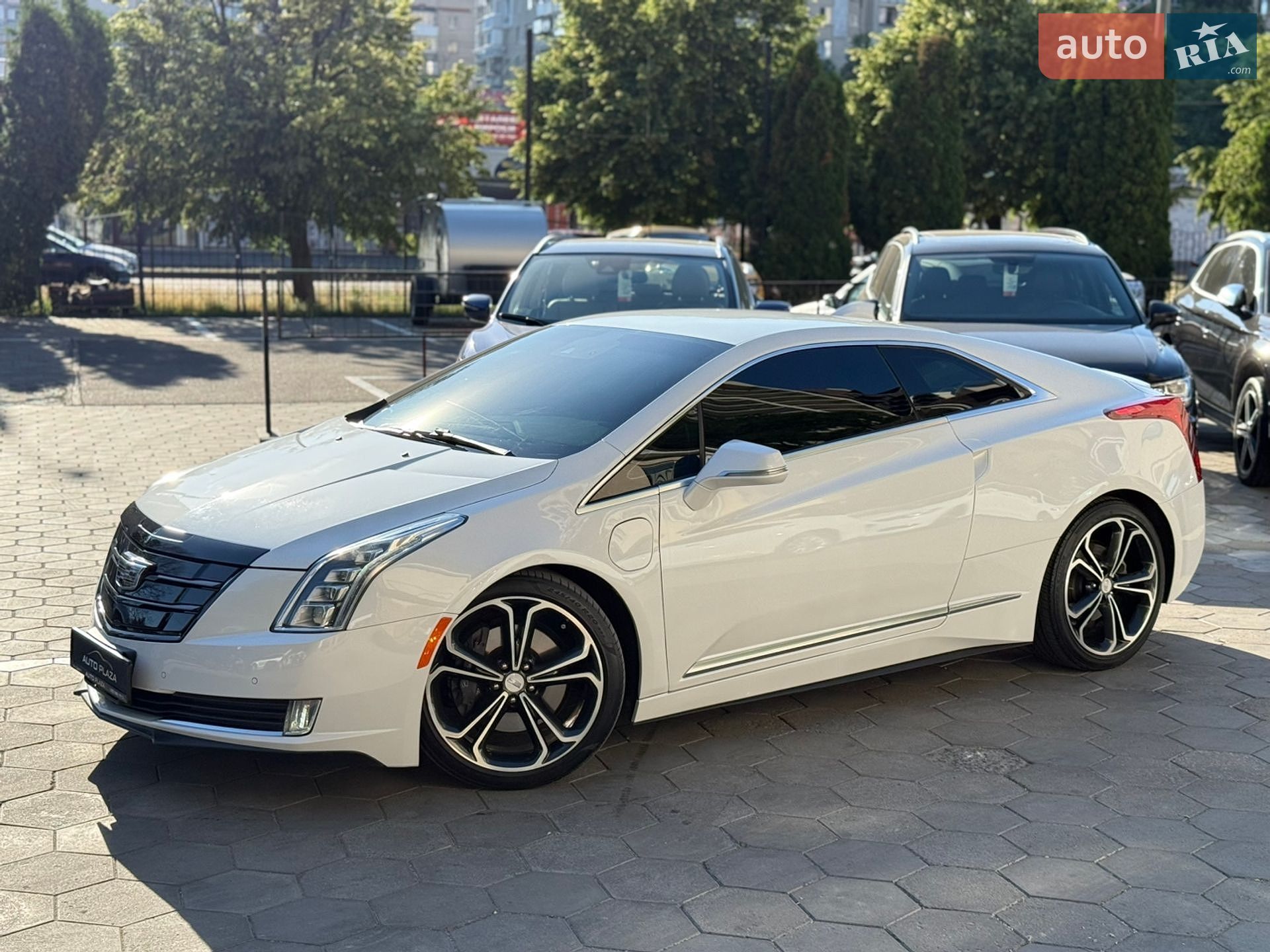 CADILLAC ELR 2015 VIN 1G6RM1E46GU125376 фото оголошення 11 з 49