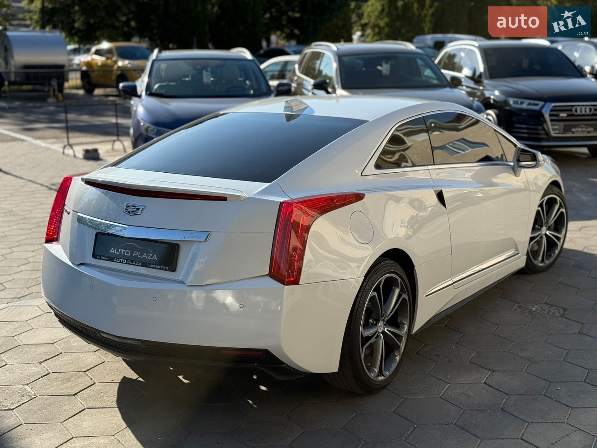 CADILLAC ELR 2015 VIN 1G6RM1E46GU125376 фото оголошення 15 з 49