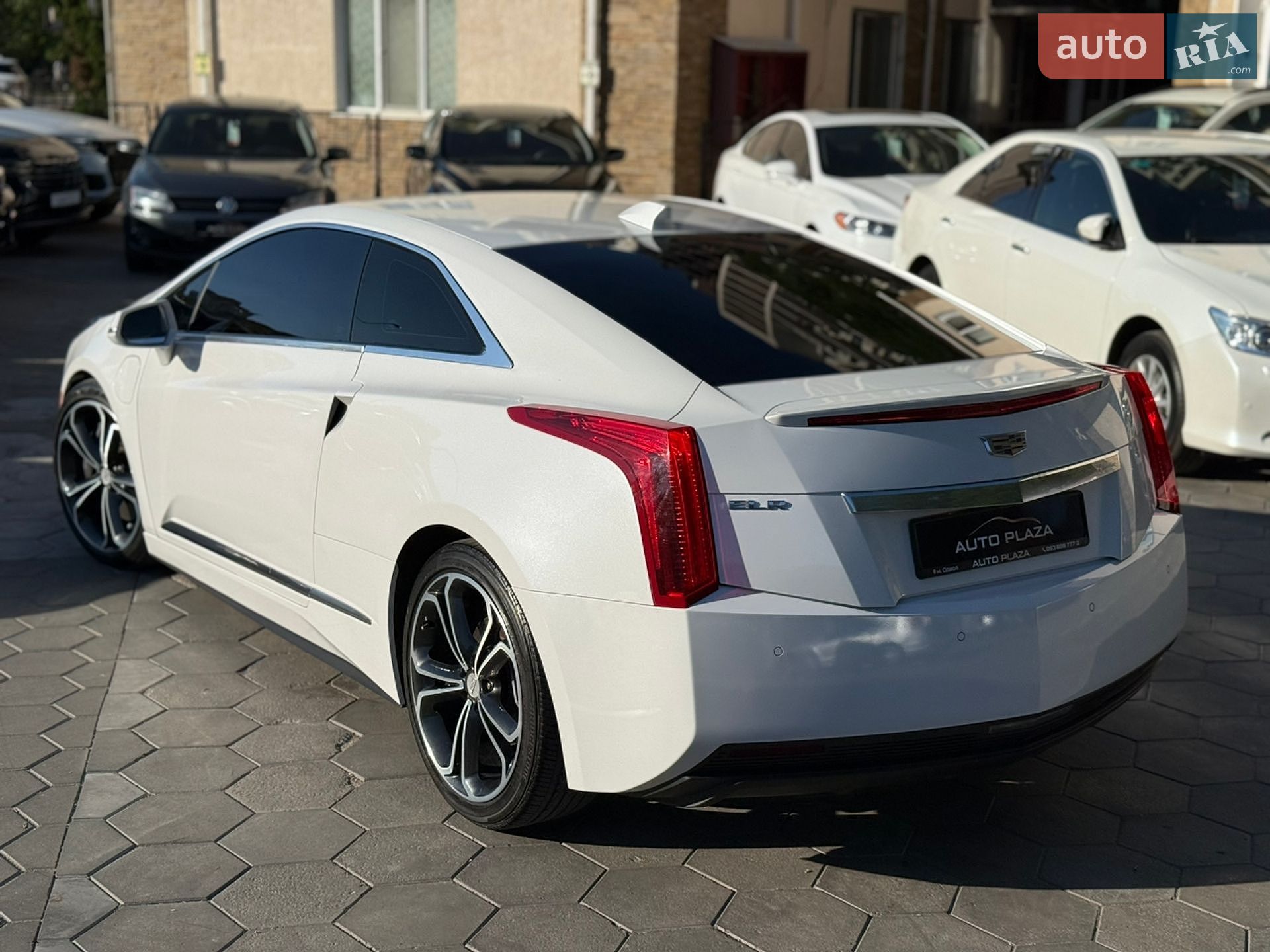 CADILLAC ELR 2015 VIN 1G6RM1E46GU125376 фото оголошення 23 з 49