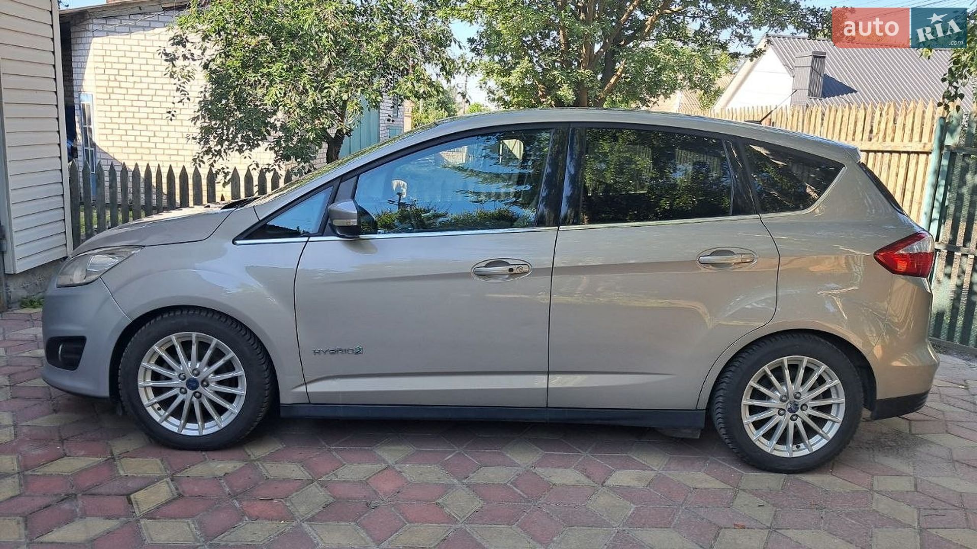 Ford C-Max 2015 VIN 1FADP5BU2FL111026 фото оголошення 2 з 18