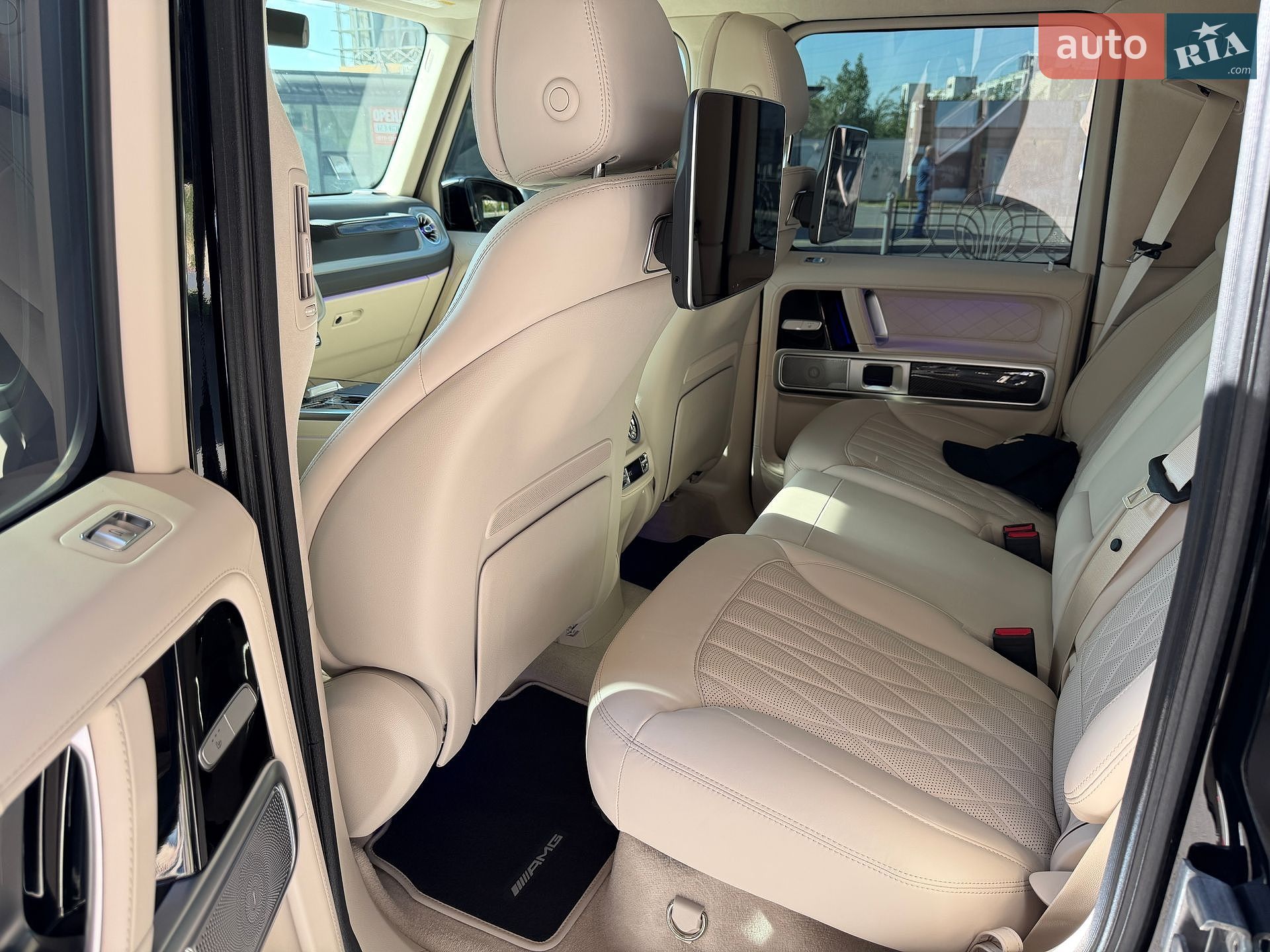 Mercedes-Benz G-Class 2024 VIN W1NWH5AB1SX011348 фото оголошення 33 з 49