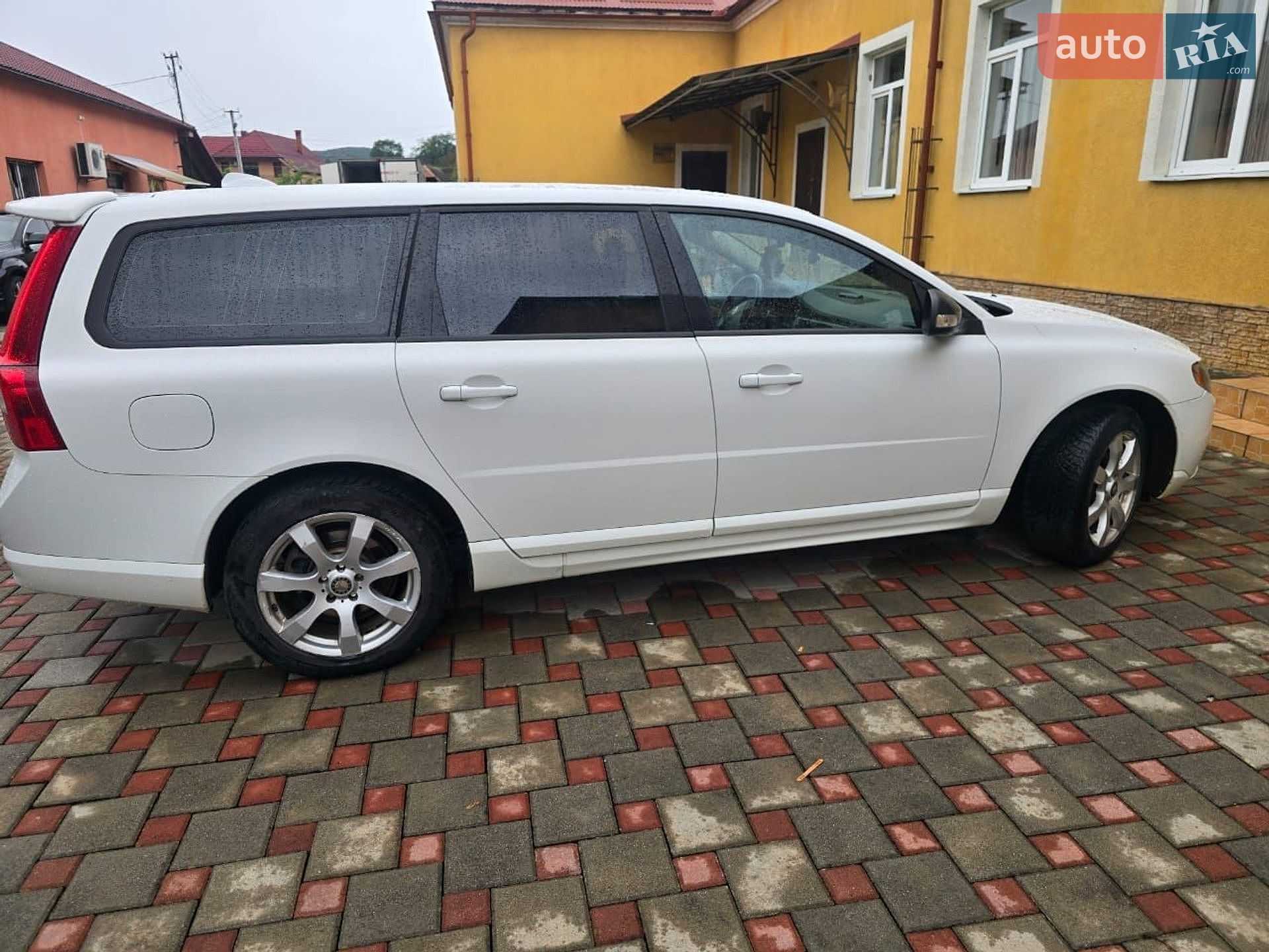 Volvo V70 2009 VIN YV1BW754191107640 фото оголошення 4 з 6