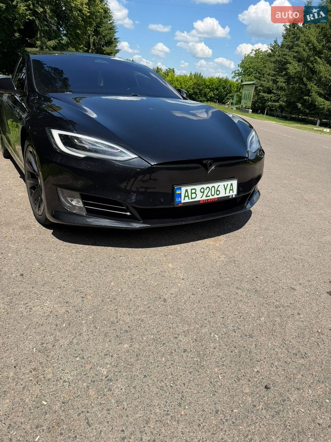 Tesla Model S 2018 VIN 5YJSA1E4XJF272968 фото оголошення 3 з 18