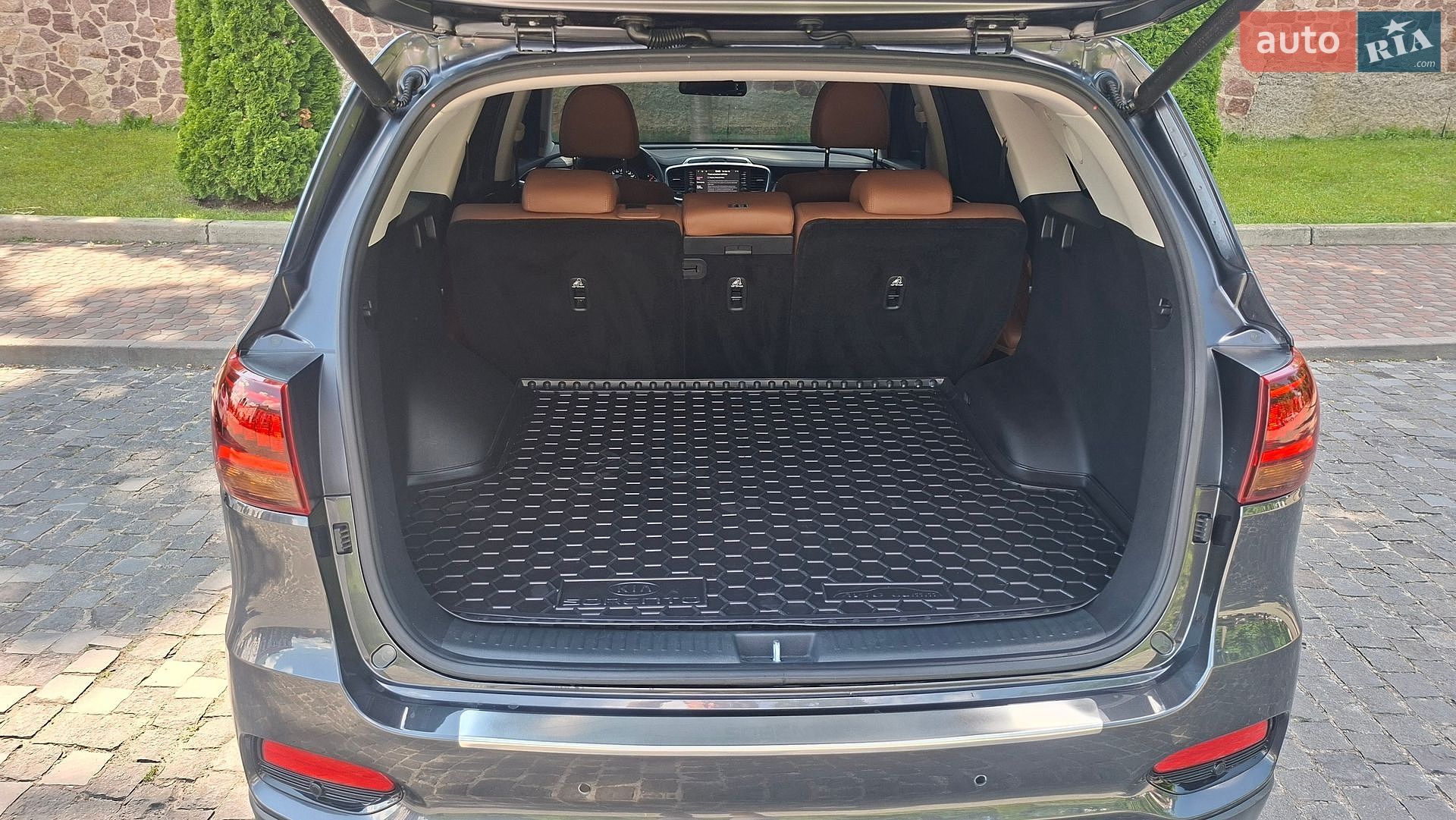 Kia Sorento 2018 VIN KNAPH81BDJA388639 фото оголошення 45 з 97