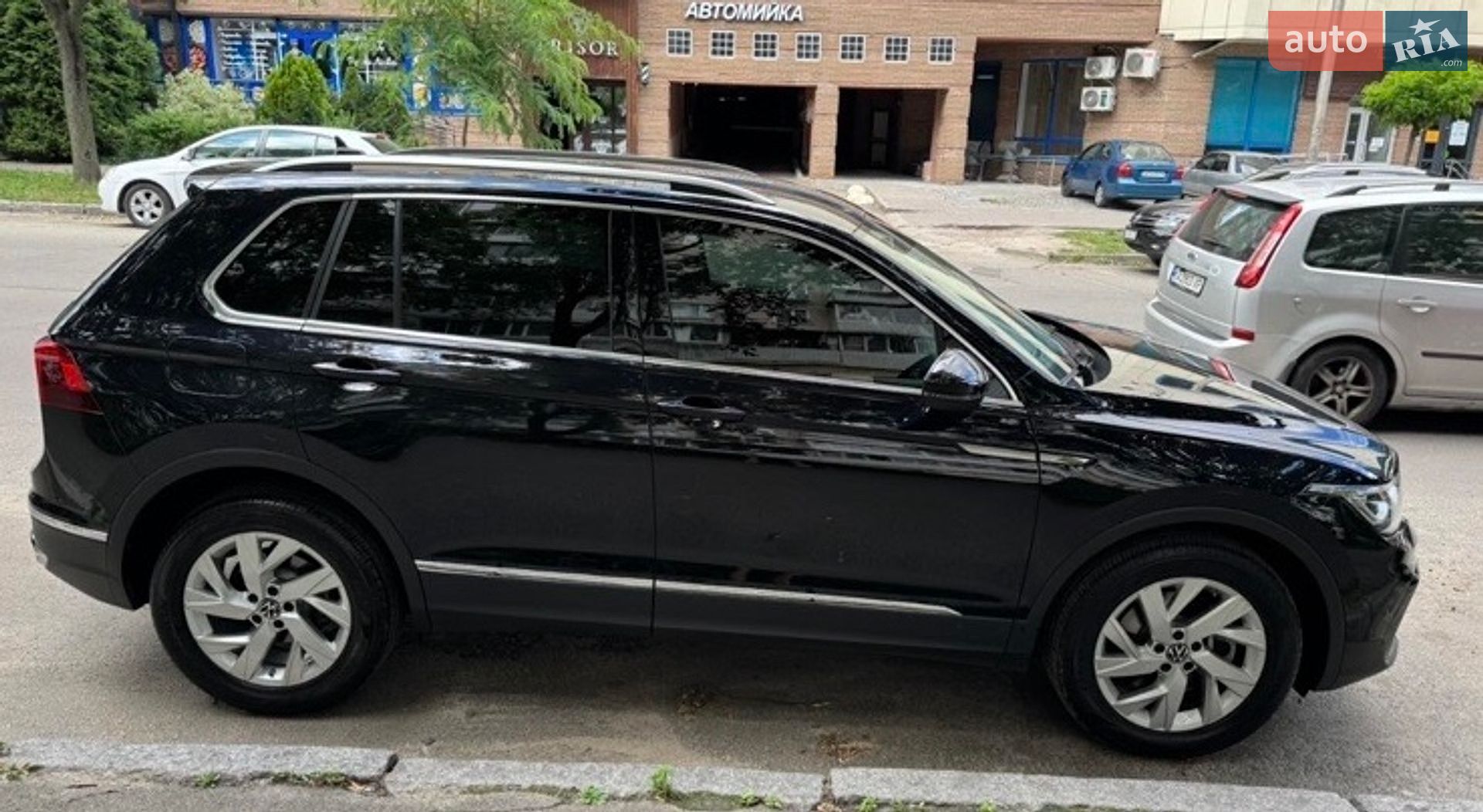 Volkswagen Tiguan 2021 VIN WVGZZZ5NZMW531230 фото оголошення 16 з 26