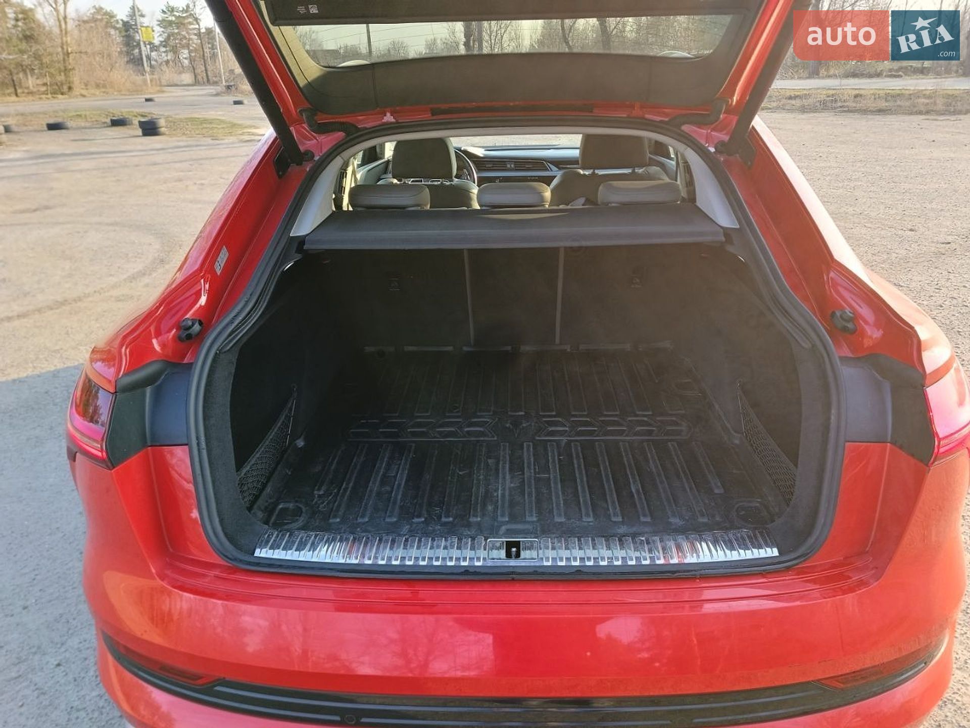 Audi e-tron Sportback 2020 VIN WAUZZZGE9MB007149 фото оголошення 13 з 60