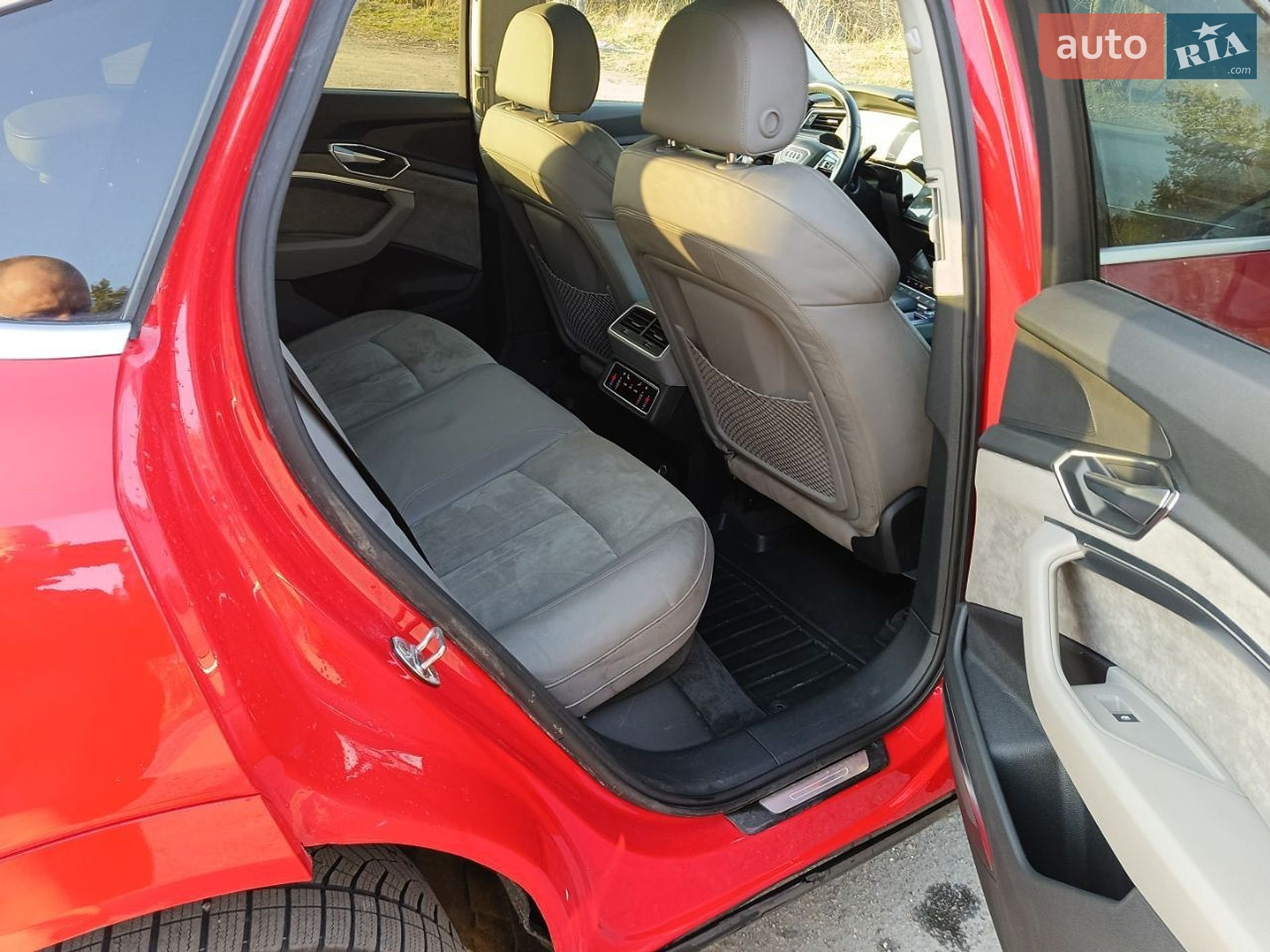 Audi e-tron Sportback 2020 VIN WAUZZZGE9MB007149 фото оголошення 31 з 60