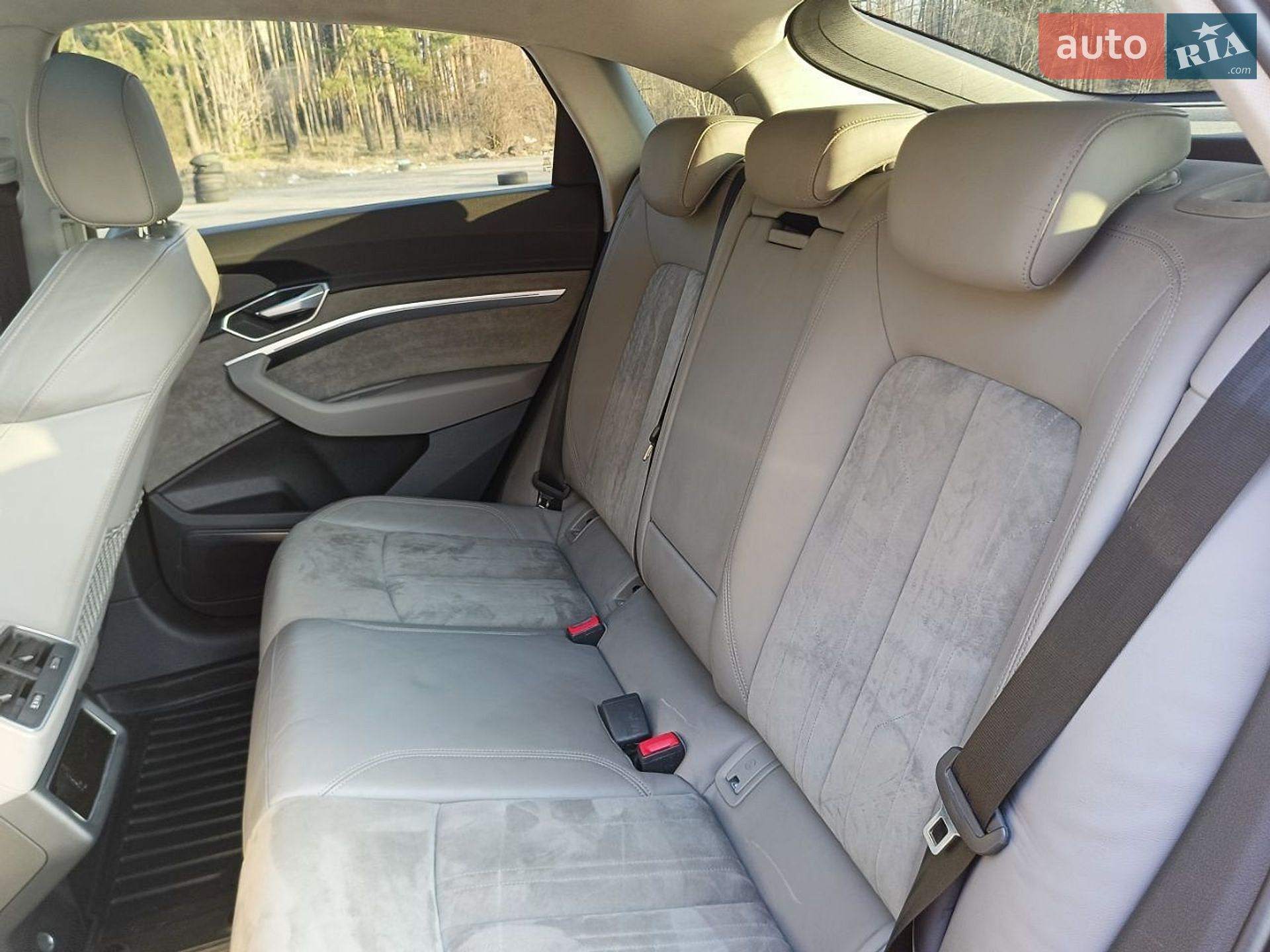 Audi e-tron Sportback 2020 VIN WAUZZZGE9MB007149 фото оголошення 42 з 60