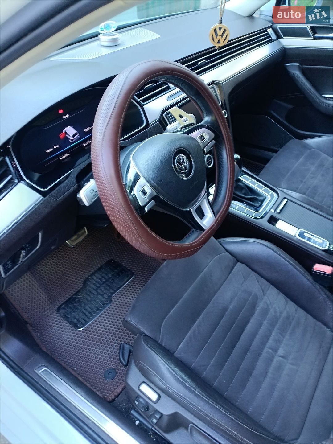 Volkswagen Passat 2015 VIN WVWZZZ3CZGE112690 фото оголошення 3 з 17