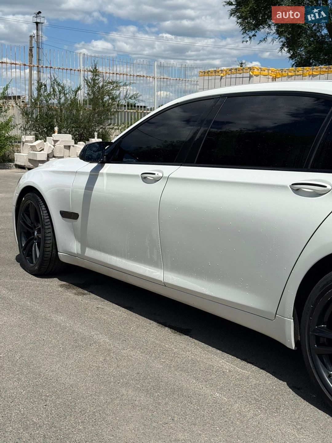 BMW 7 Series 2014 VIN WBAYE4C53FD946823 фото оголошення 3 з 15