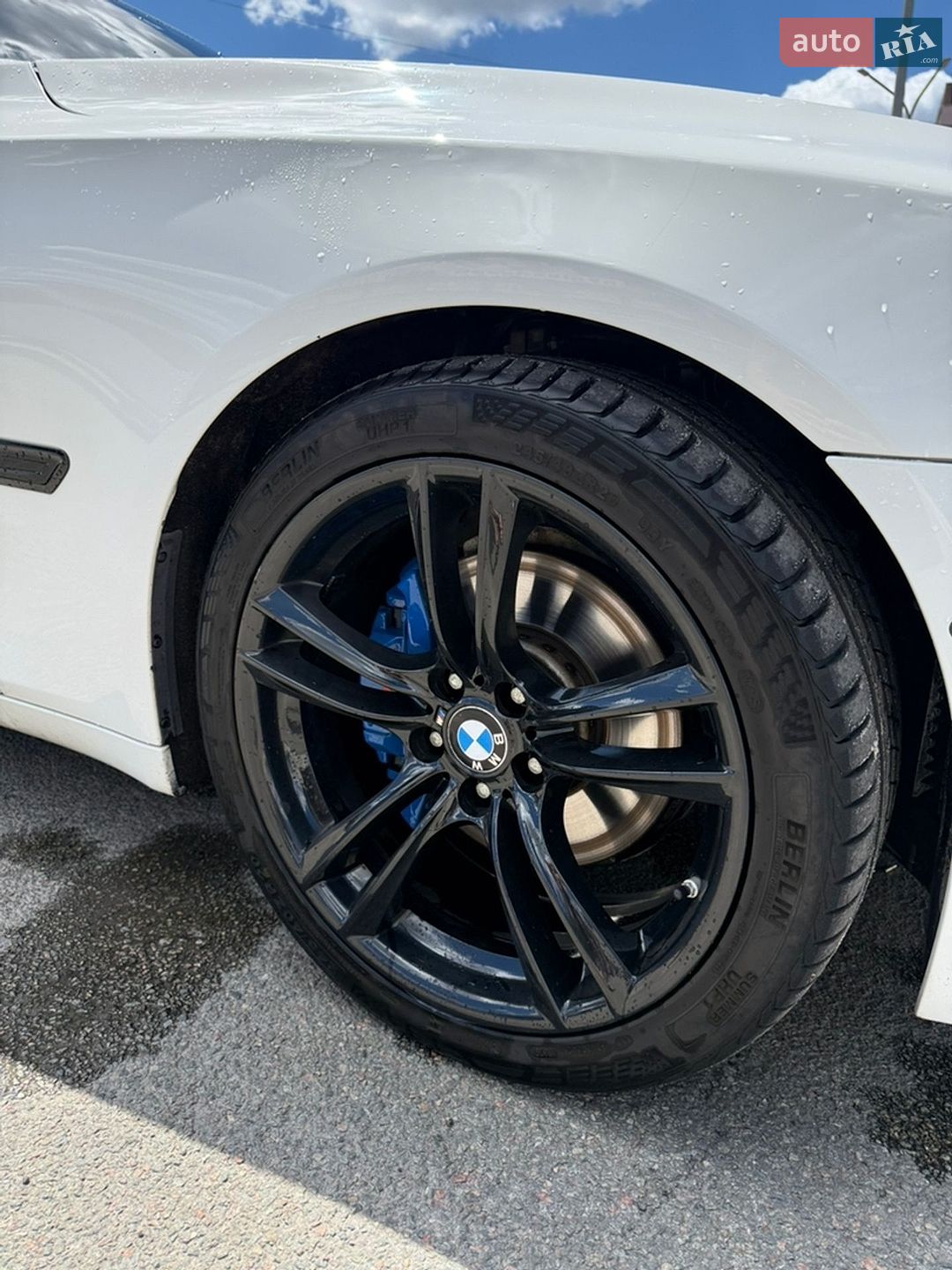 BMW 7 Series 2014 VIN WBAYE4C53FD946823 фото оголошення 7 з 15