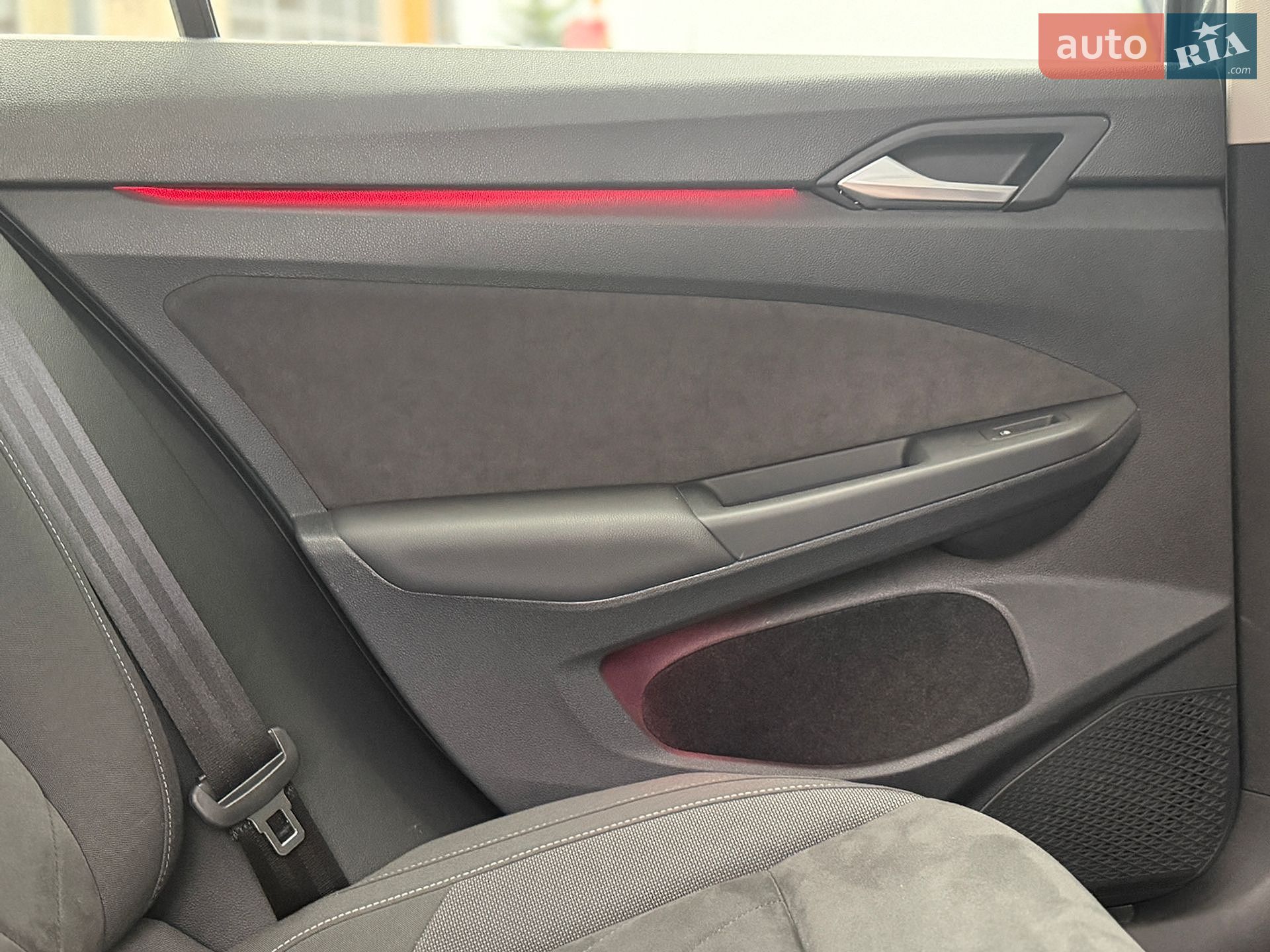 Volkswagen Golf 2022 VIN WVWZZZCD1PW515208 фото оголошення 52 з 106