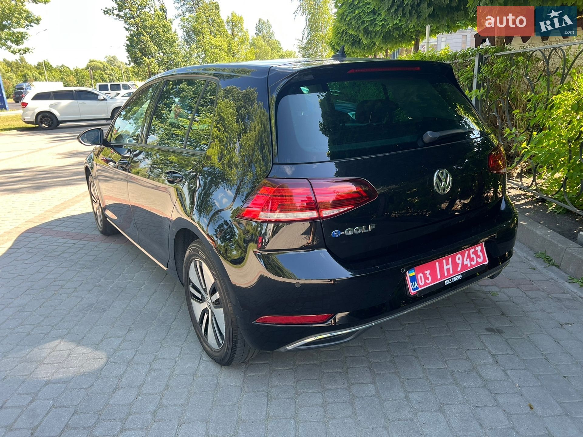 Volkswagen e-Golf 2017 VIN WVWZZZAUZHW952464 фото оголошення 6 з 70