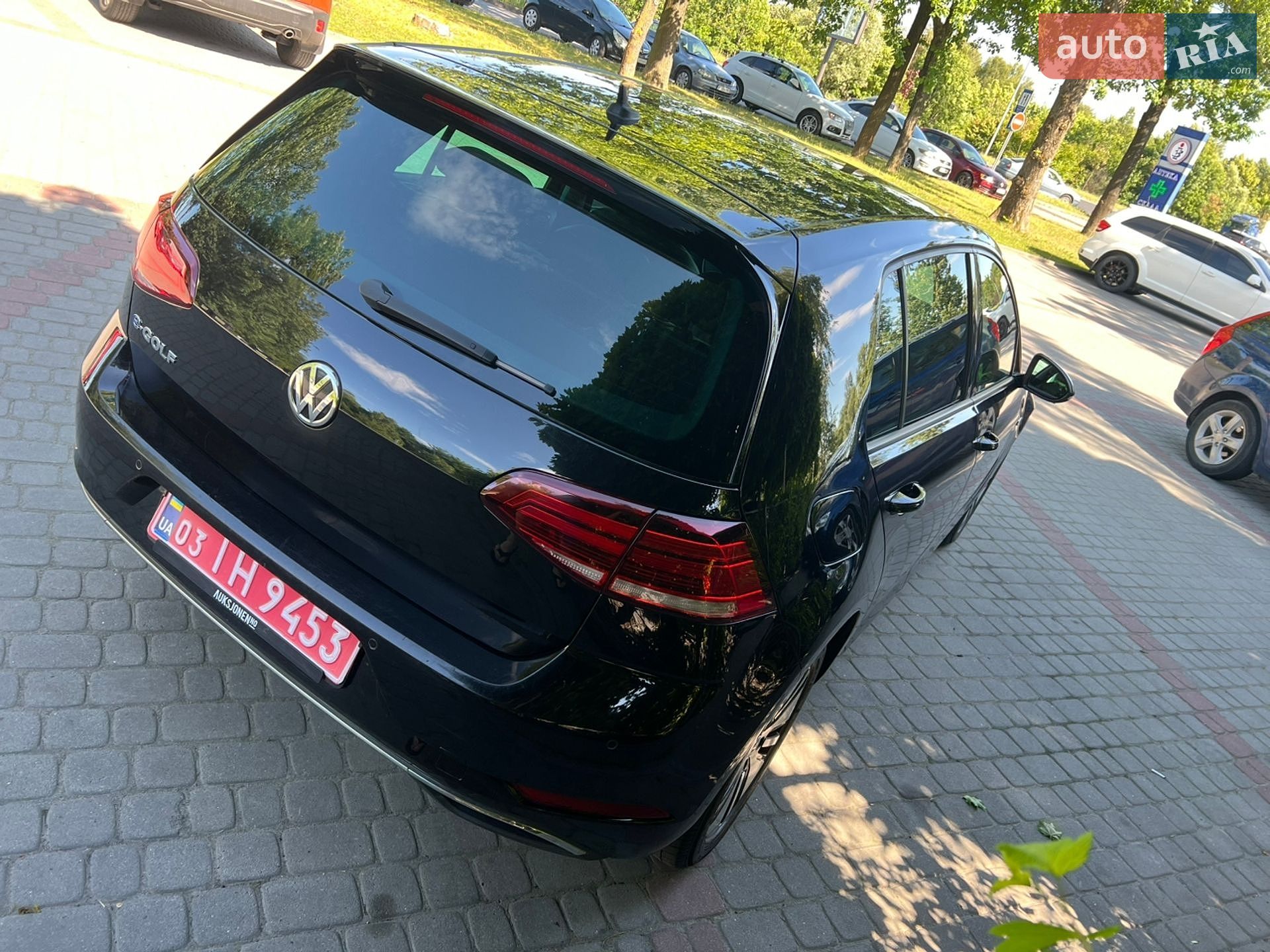 Volkswagen e-Golf 2017 VIN WVWZZZAUZHW952464 фото оголошення 8 з 70