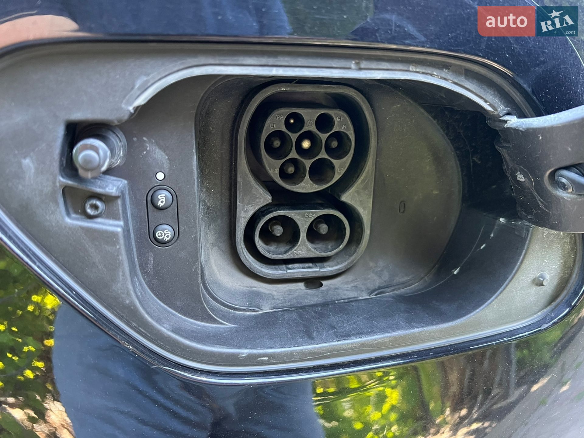 Volkswagen e-Golf 2017 VIN WVWZZZAUZHW952464 фото оголошення 21 з 70