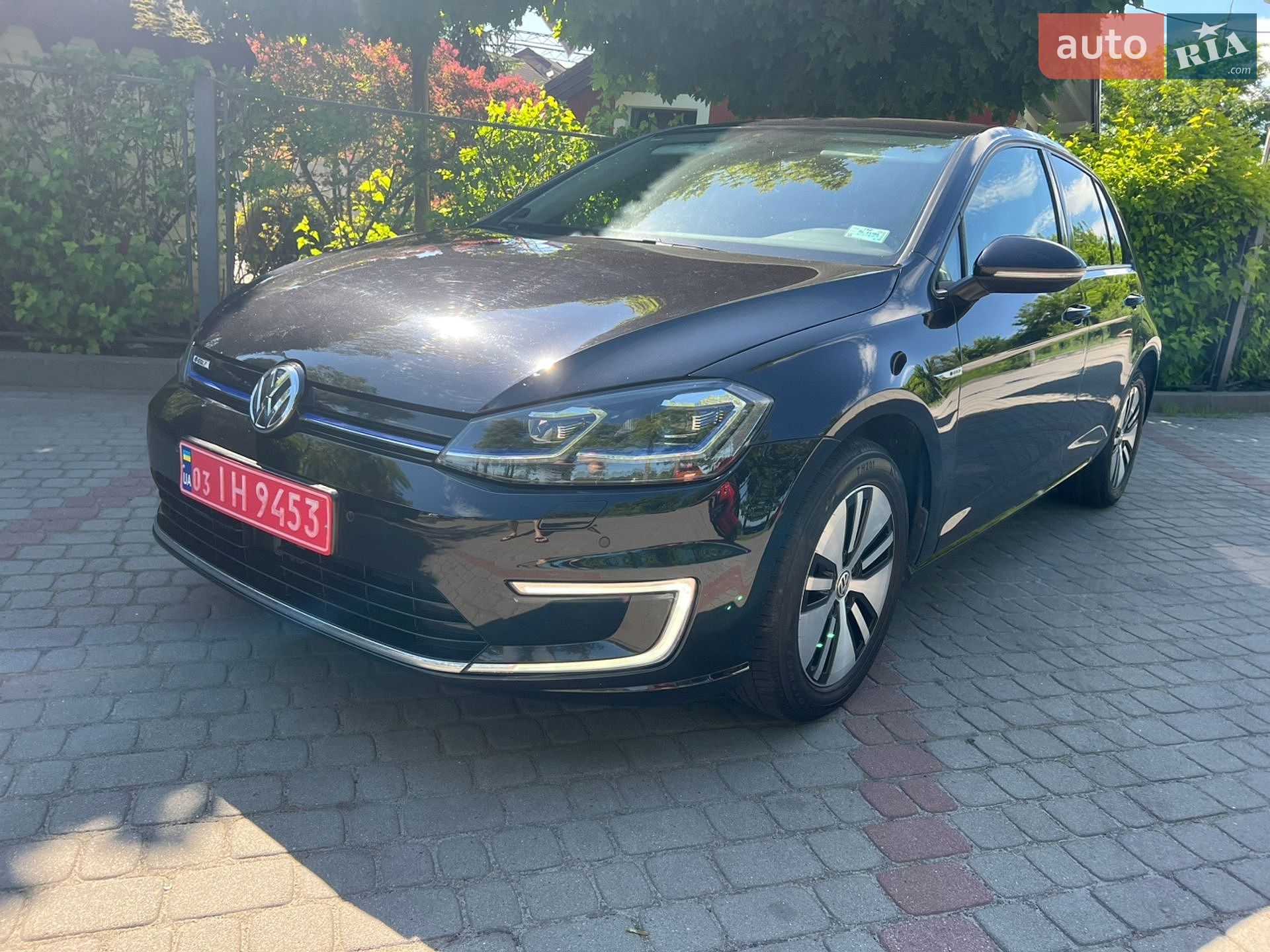 Volkswagen e-Golf 2017 VIN WVWZZZAUZHW952464 фото оголошення 48 з 70