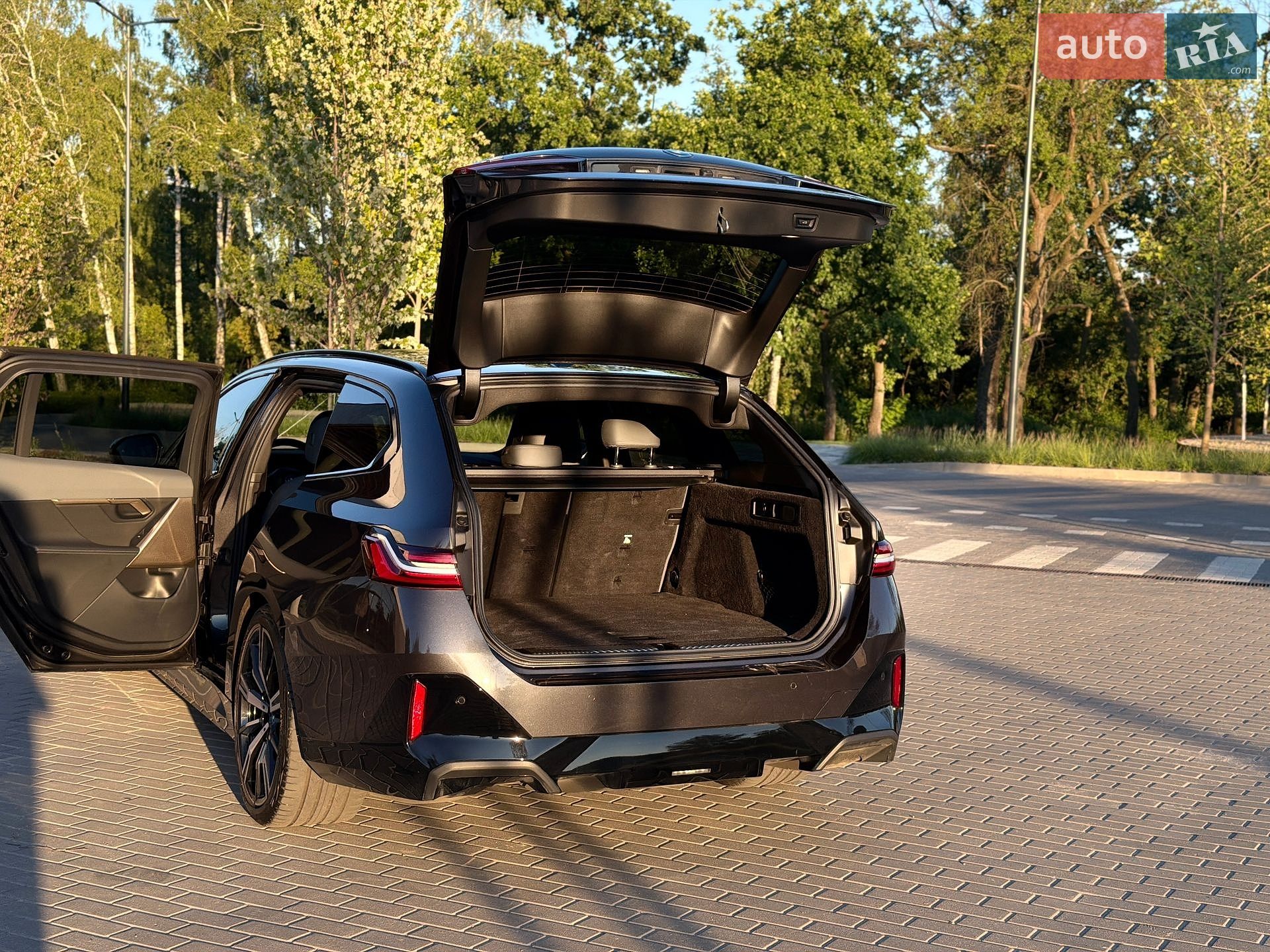 BMW I5 2024 VIN WBY11HH030CS80756 фото оголошення 10 з 35