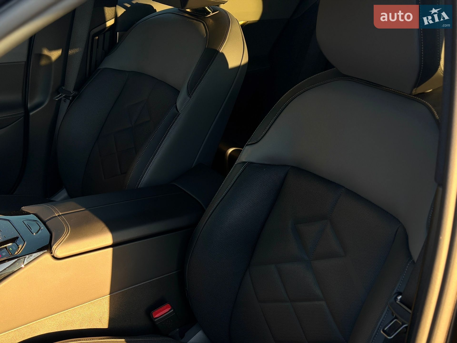 BMW I5 2024 VIN WBY11HH030CS80756 фото оголошення 32 з 35