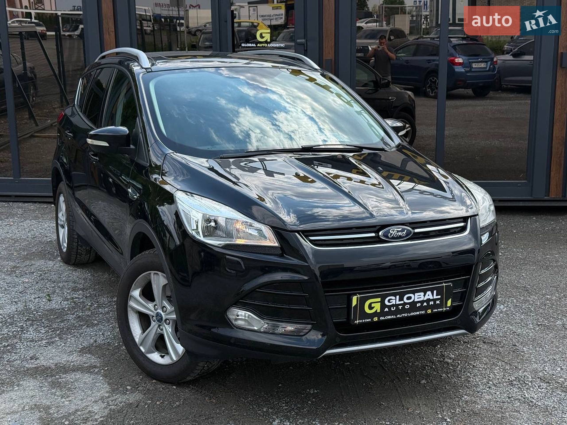 Ford Kuga 2013 VIN WF0AXXWPMADD75687 фото оголошення 2 з 36