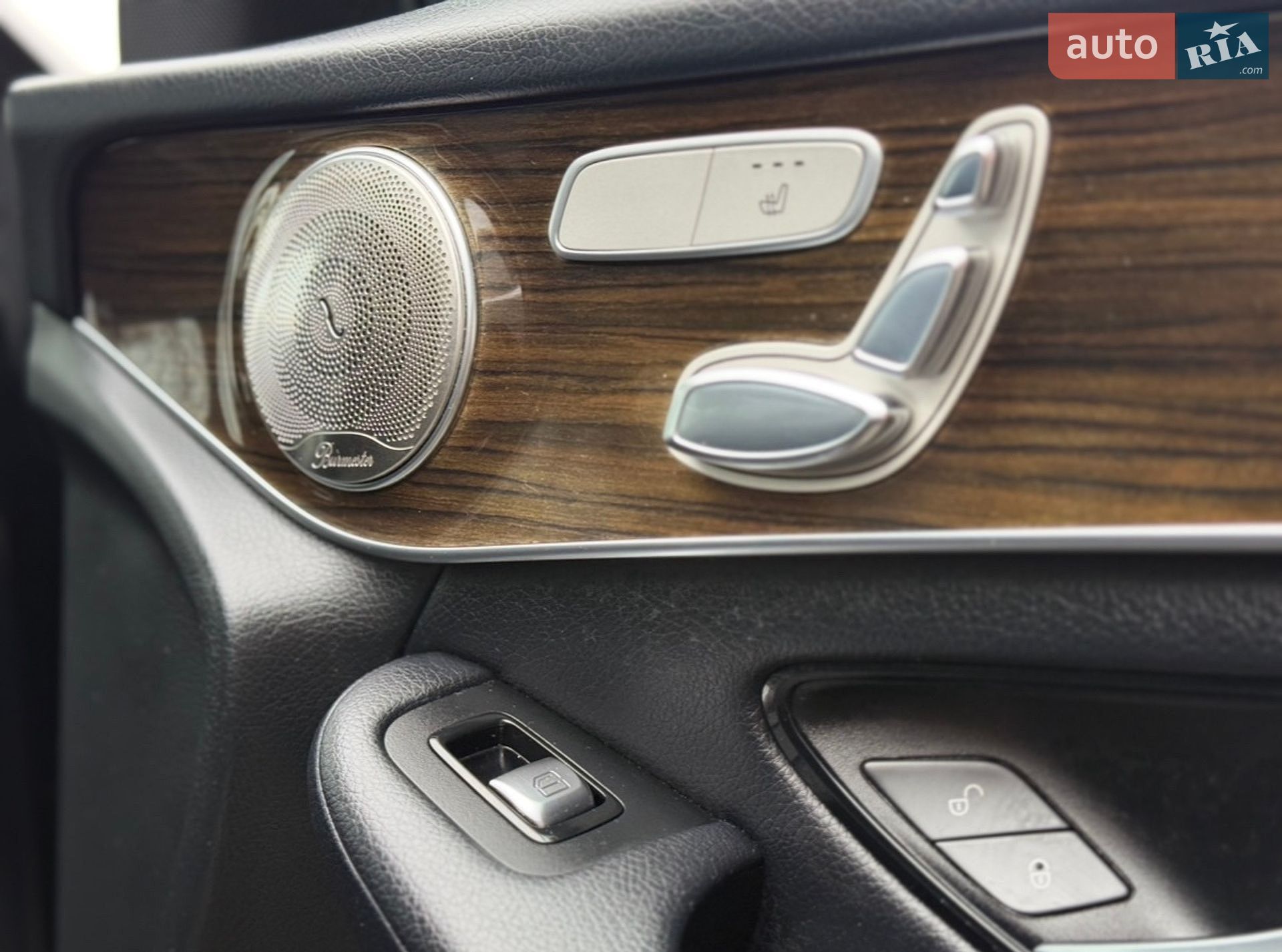 Mercedes-Benz GLC-Class 2016 VIN WDC0G4KB1HF143611 фото оголошення 12 з 20