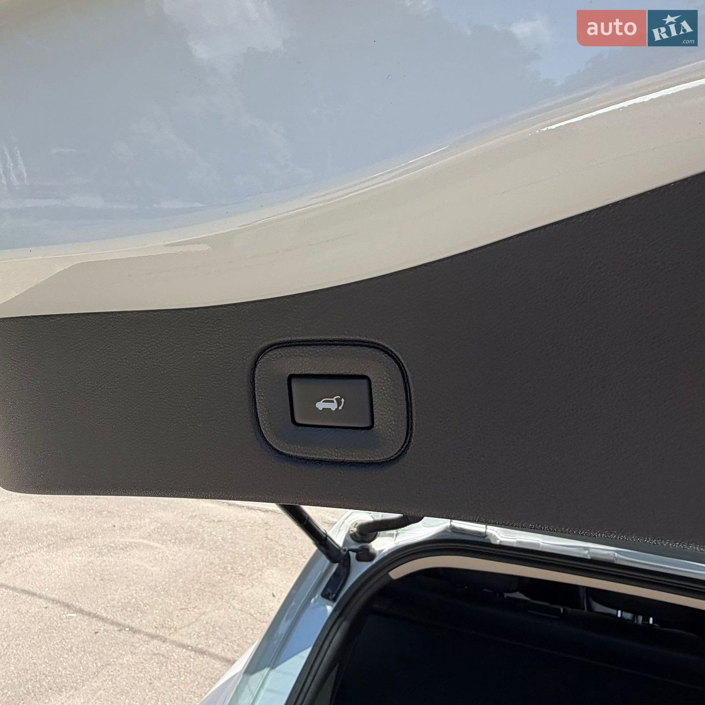Renault Koleos 2018 VIN VF1RZG007JC301420 фото оголошення 3 з 18