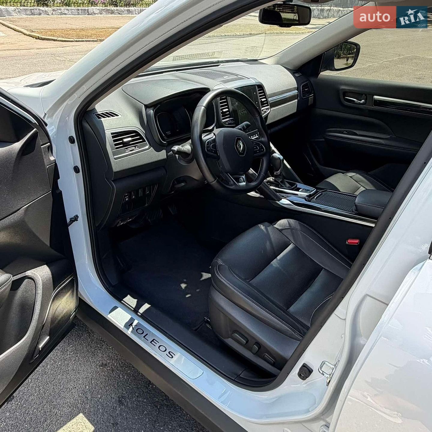 Renault Koleos 2018 VIN VF1RZG007JC301420 фото оголошення 12 з 18