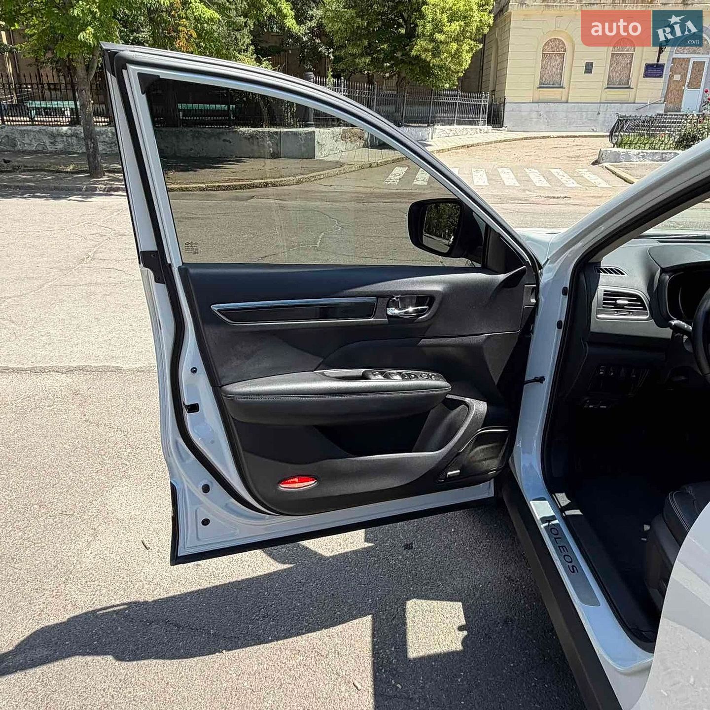 Renault Koleos 2018 VIN VF1RZG007JC301420 фото оголошення 14 з 18