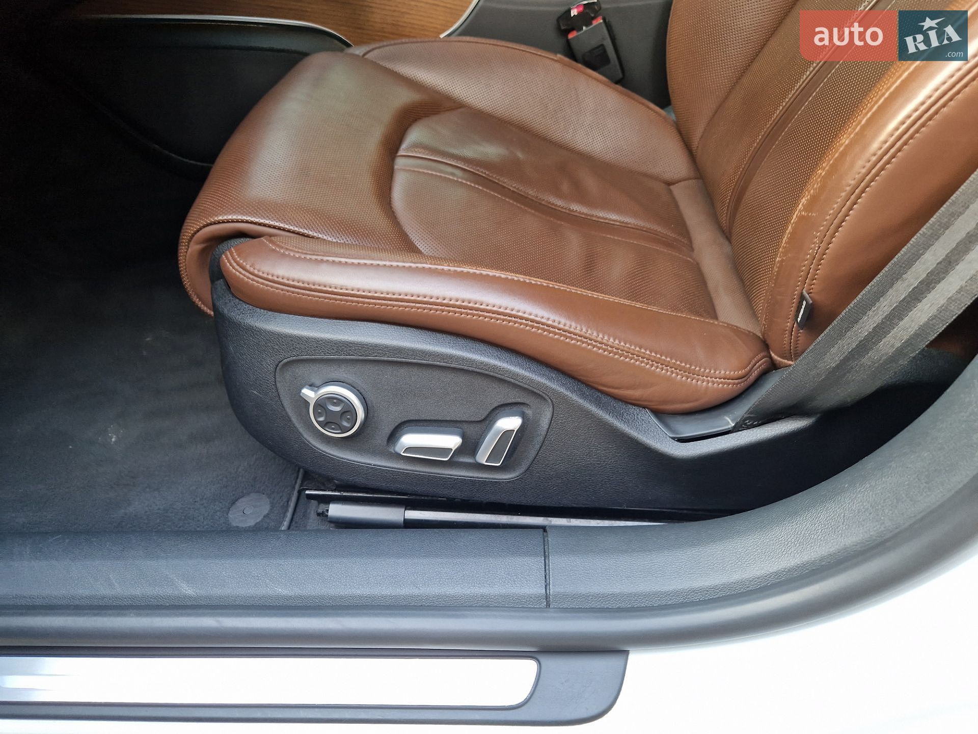 Audi A7 Sportback 2016 VIN WAUZZZ4G8GN121510 фото оголошення 16 з 37