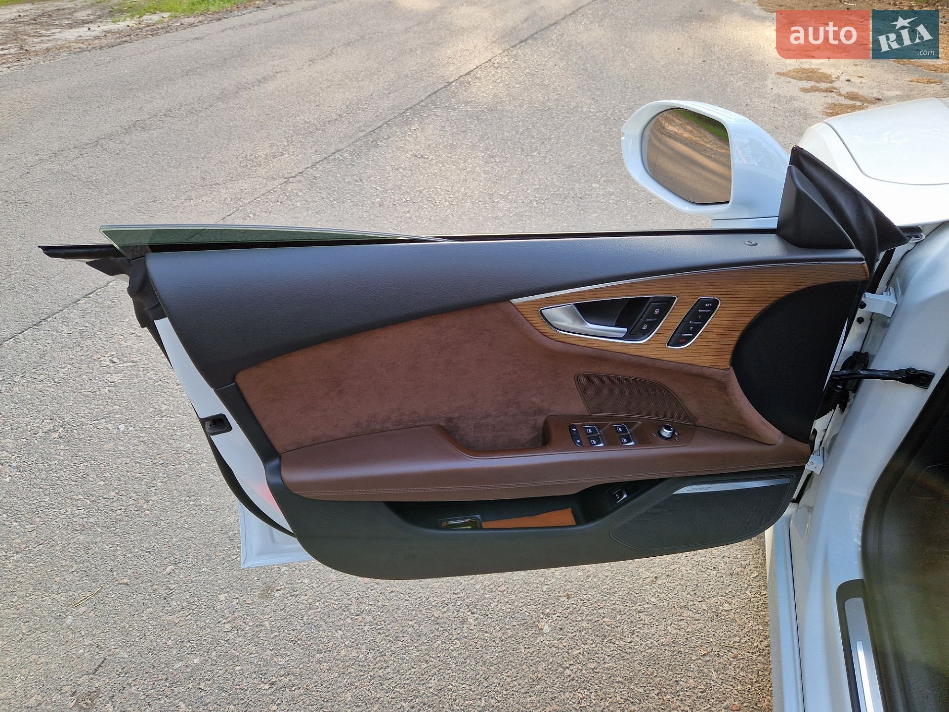 Audi A7 Sportback 2016 VIN WAUZZZ4G8GN121510 фото оголошення 14 з 37