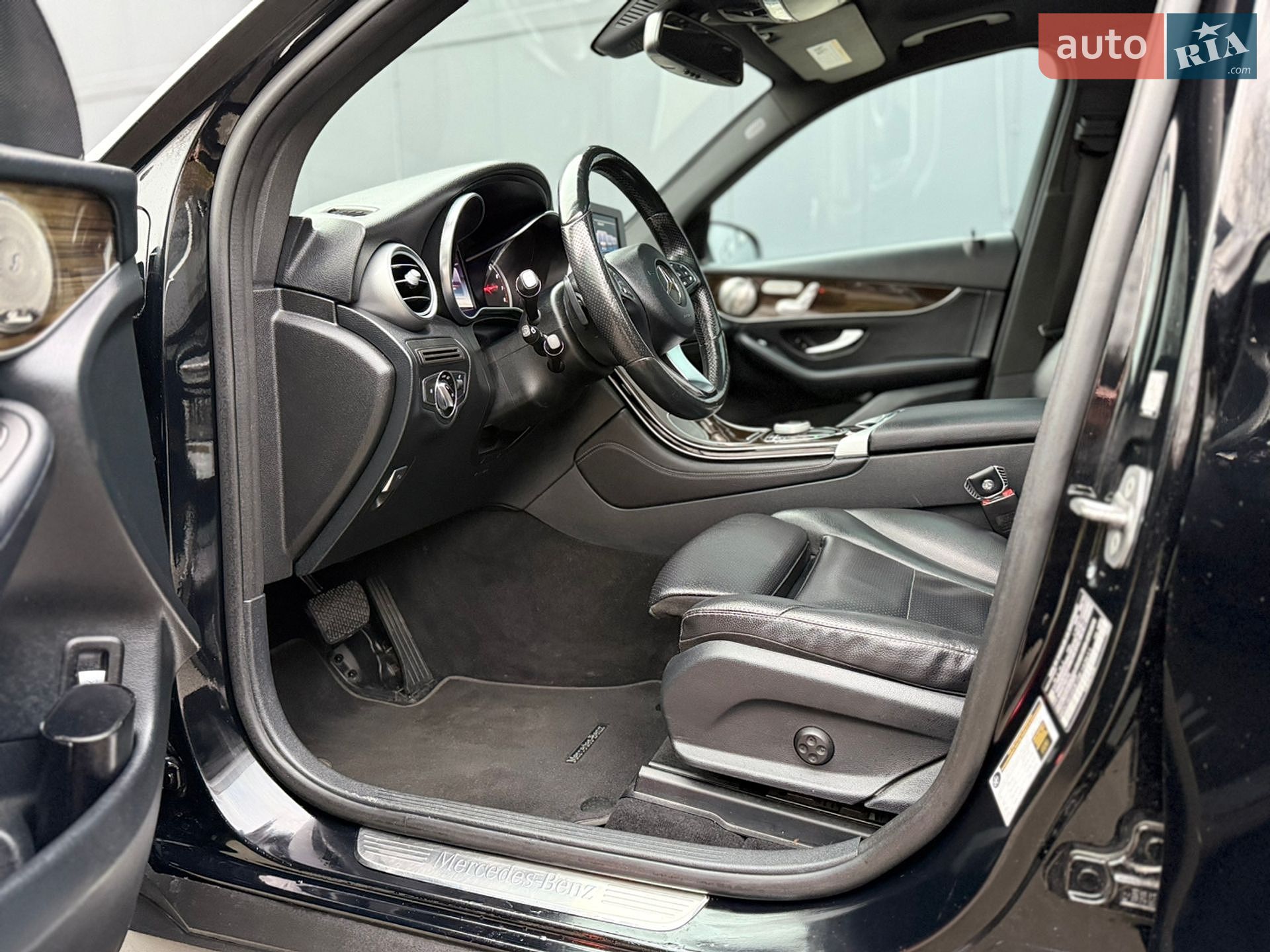 Mercedes-Benz GLC-Class 2016 VIN WDC0G4KB1HF143611 фото оголошення 20 з 20