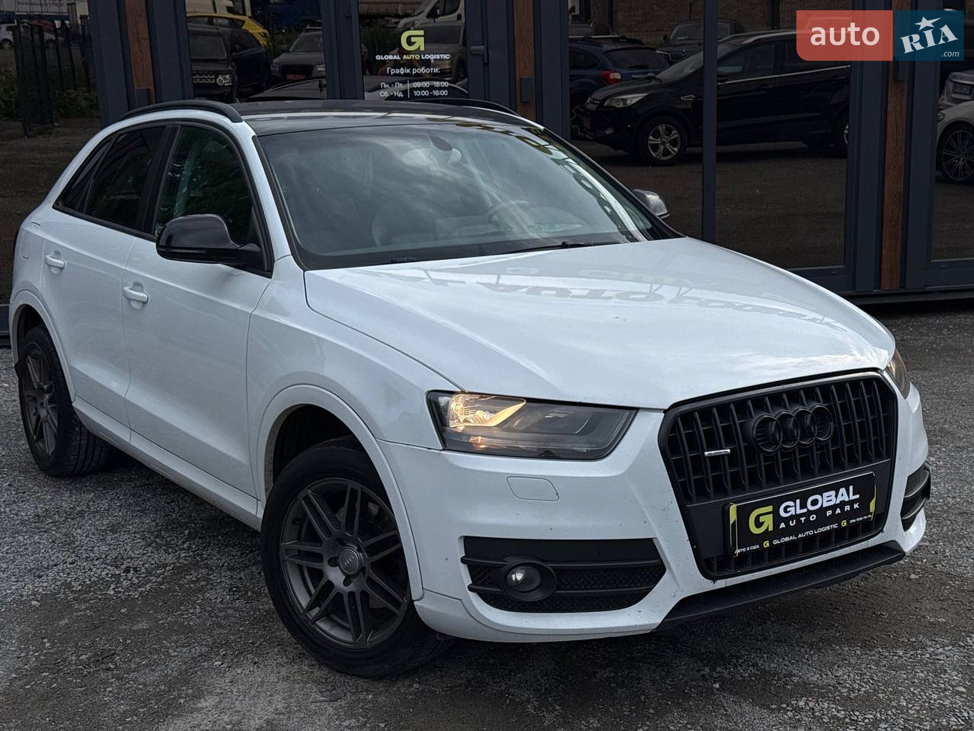 Audi Q3 2013 VIN WAUZZZ8U1DR022984 фото оголошення 4 з 27