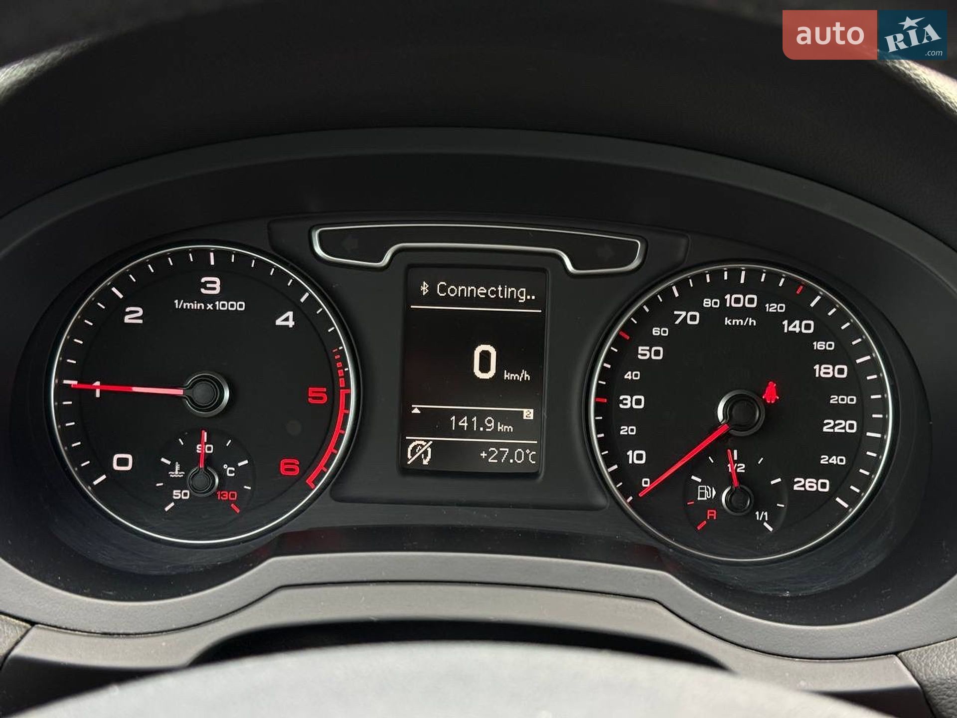 Audi Q3 2013 VIN WAUZZZ8U1DR022984 фото оголошення 12 з 27