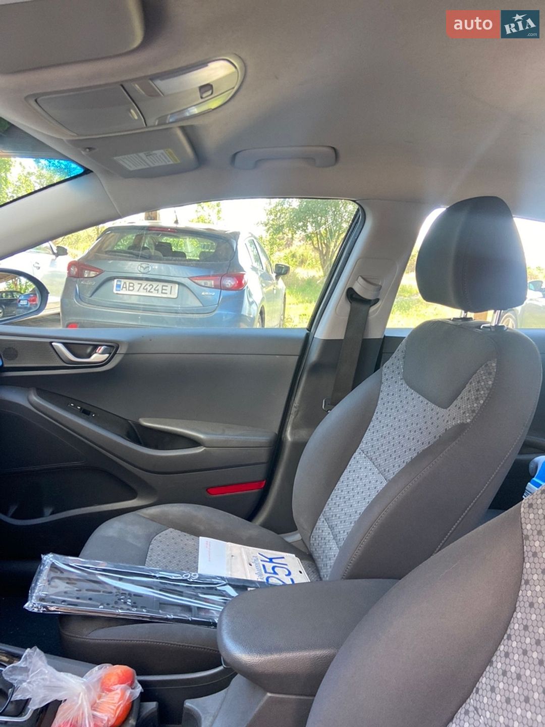 Hyundai Ioniq 2019 VIN KMHC65LDXKU155881 фото оголошення 11 з 23