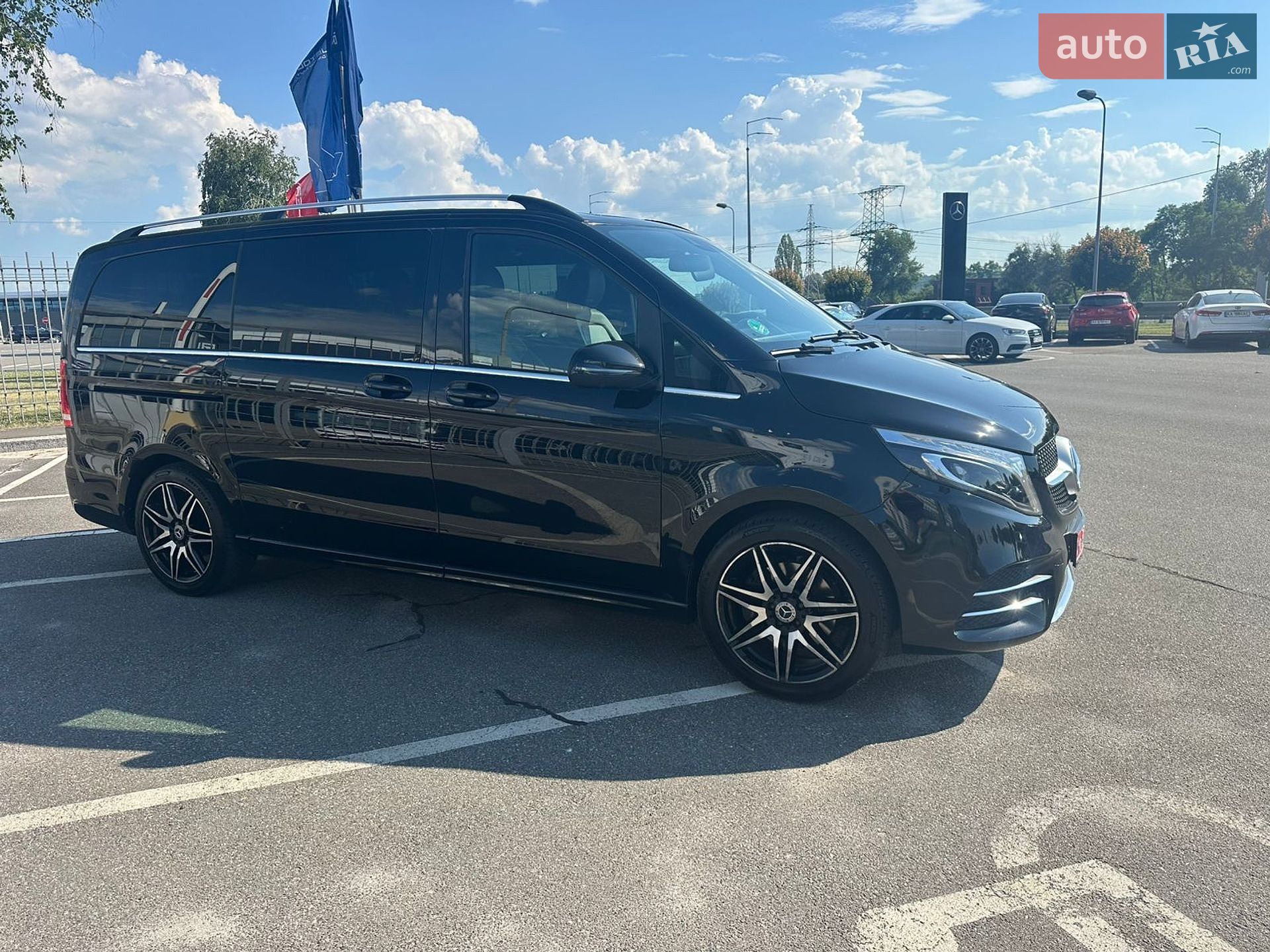 Mercedes-Benz V-Class 2019 VIN WDF44781313633550 фото оголошення 5 з 17