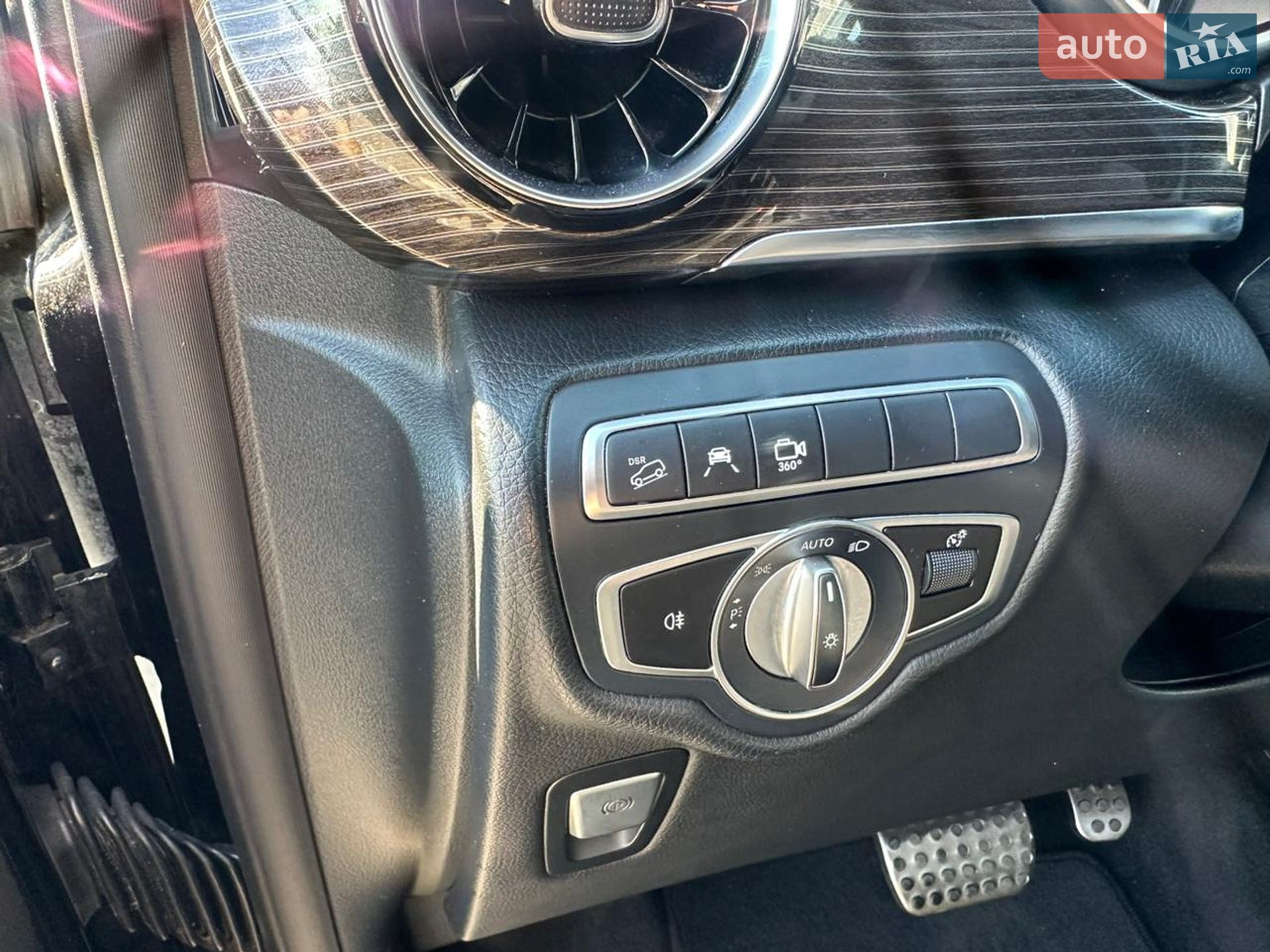 Mercedes-Benz V-Class 2019 VIN WDF44781313633550 фото оголошення 16 з 17