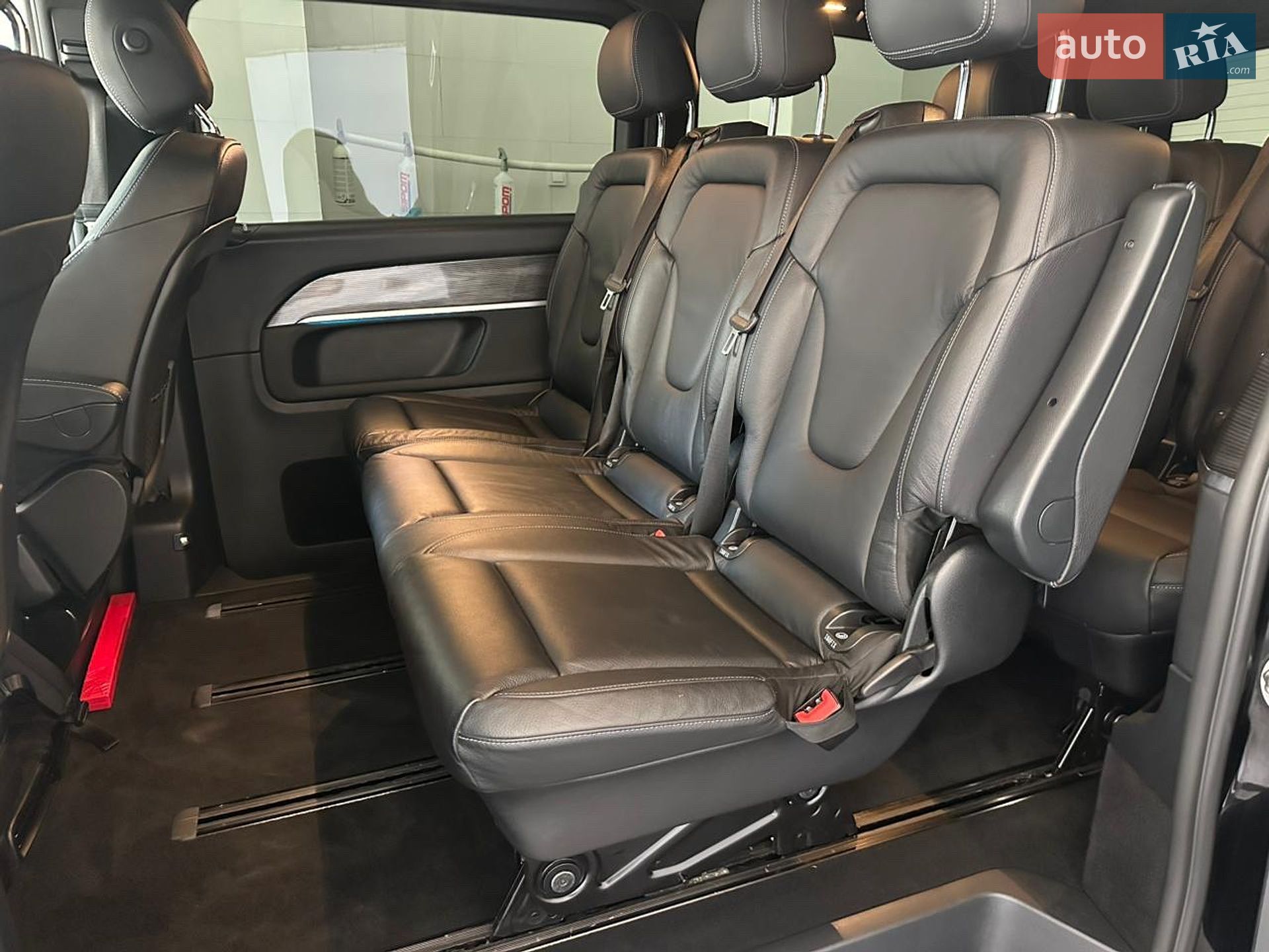 Mercedes-Benz V-Class 2019 VIN WDF44781313633550 фото оголошення 17 з 17
