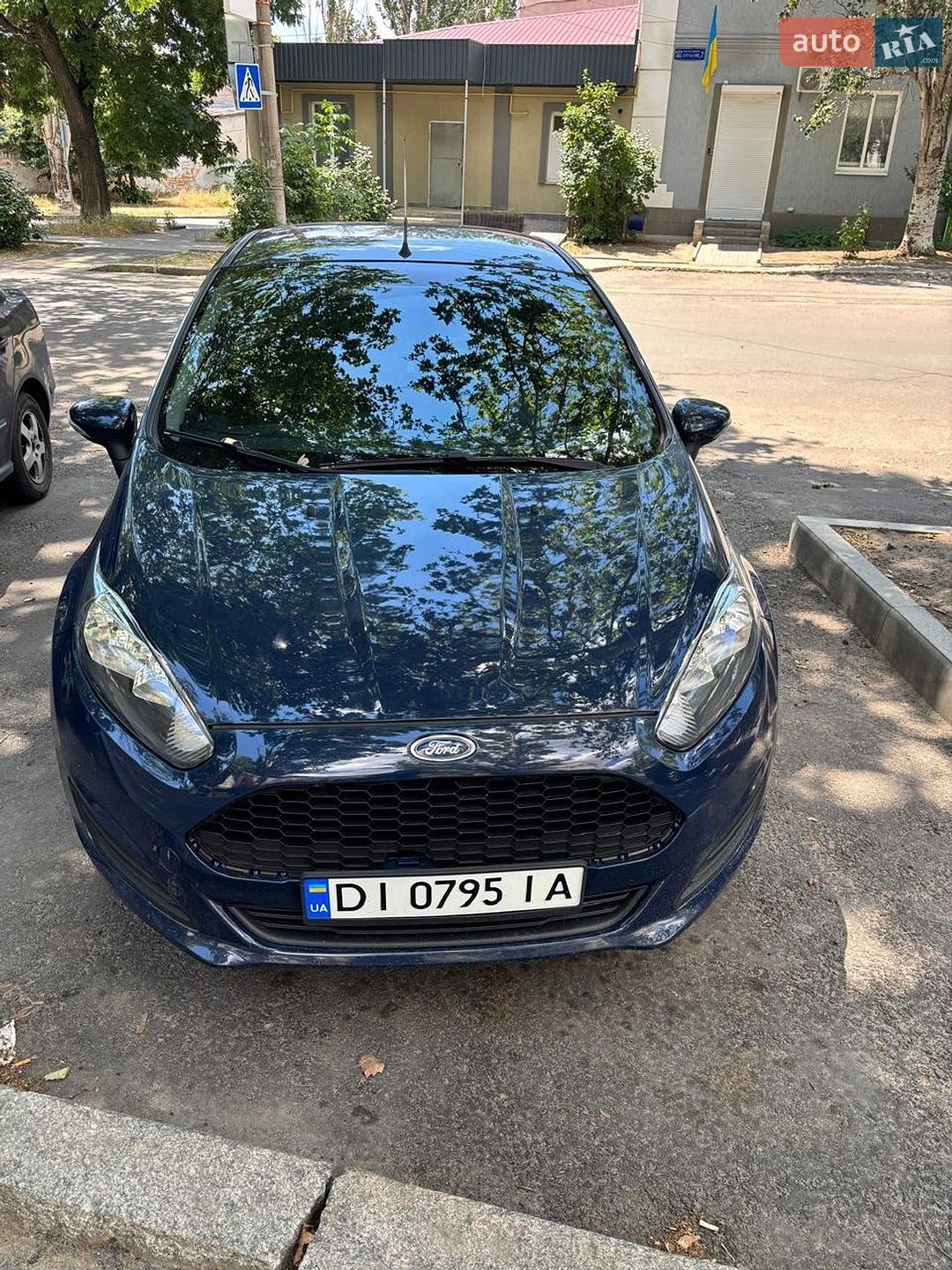 Ford Fiesta 2016 VIN WF0DXXGAKDGY08302 фото оголошення 5 з 14